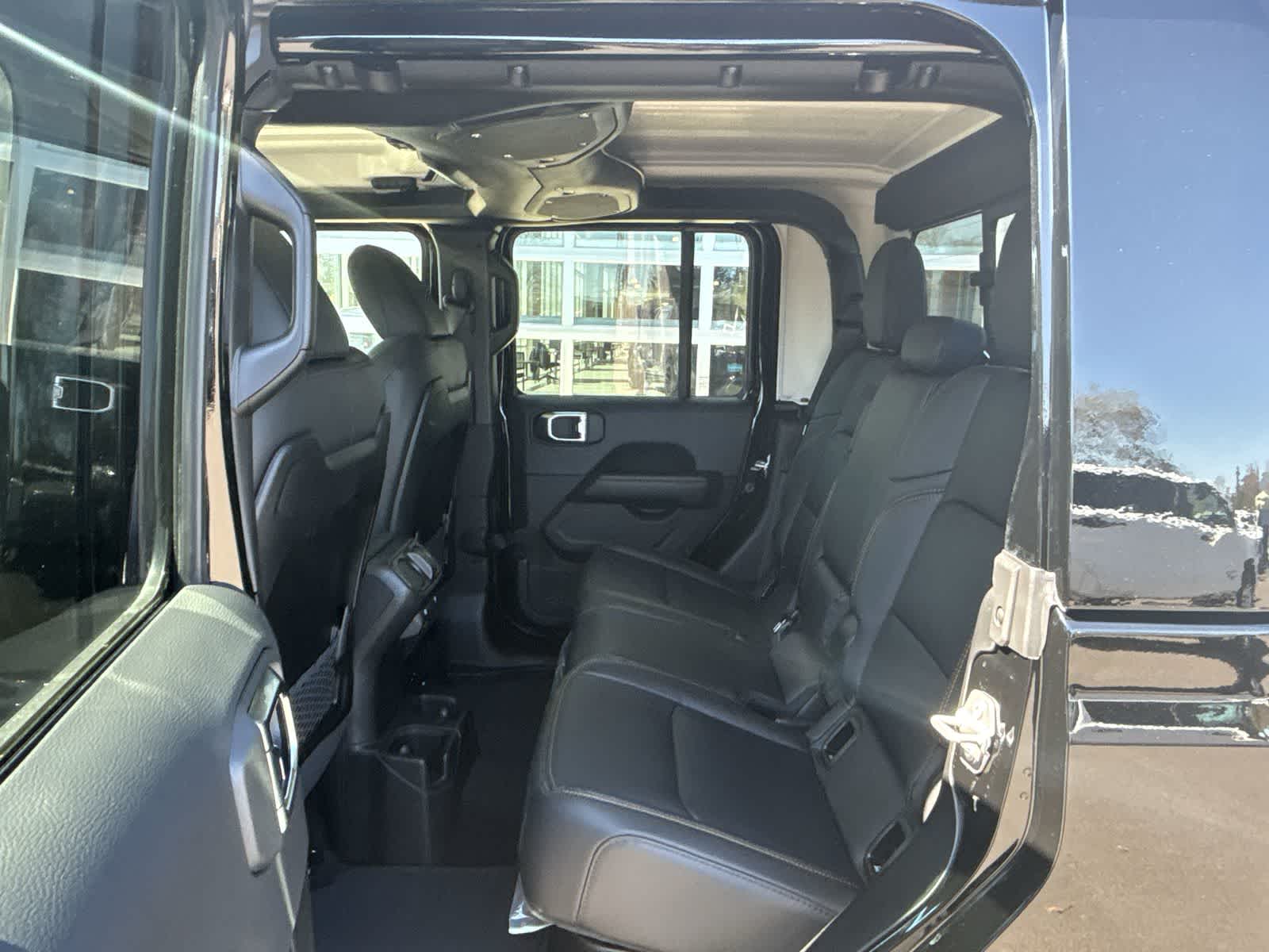 Thumbnail: 2026 Jeep Gladiator - 11