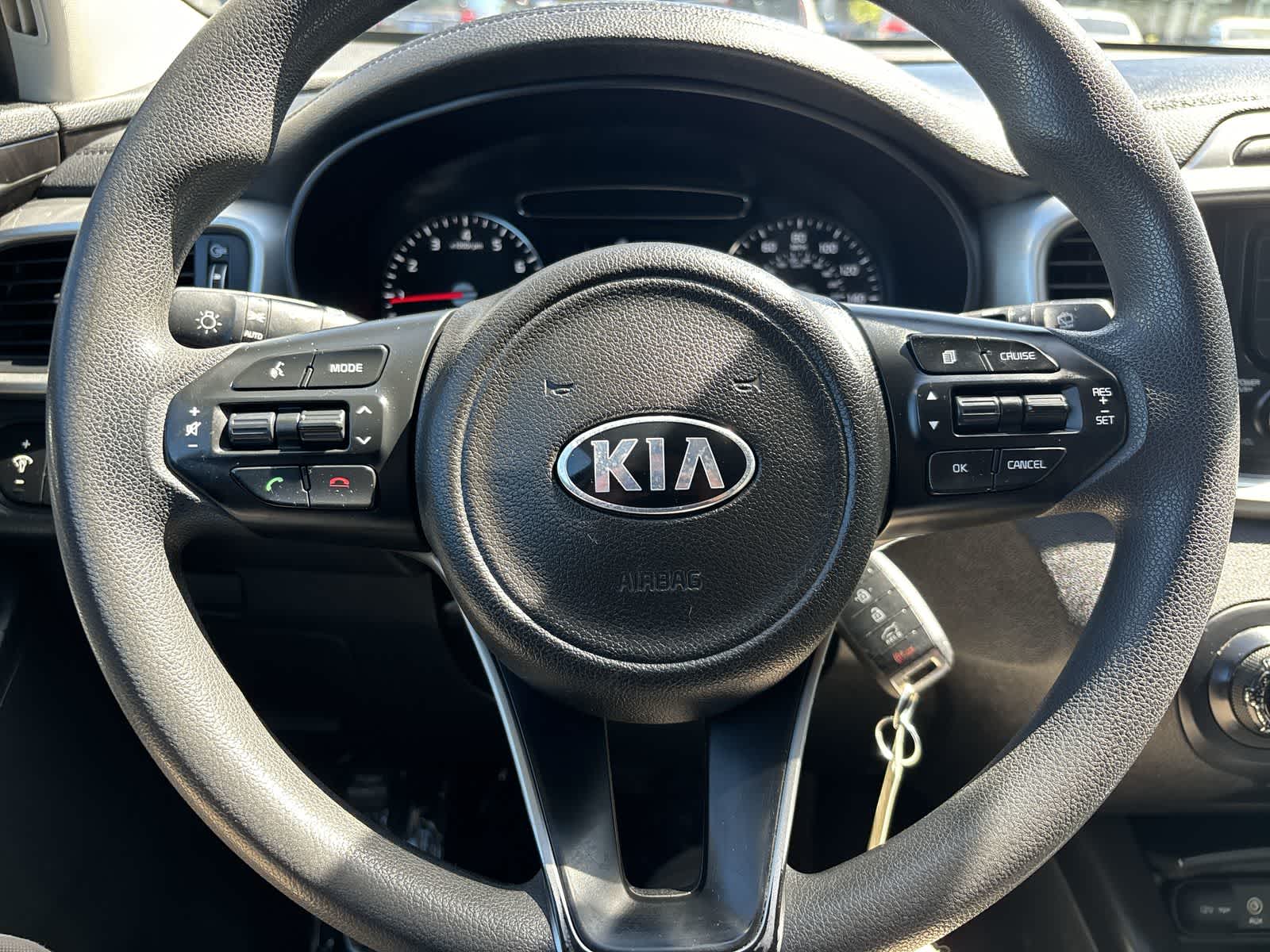 Thumbnail: 2016 Kia Sorento - 11