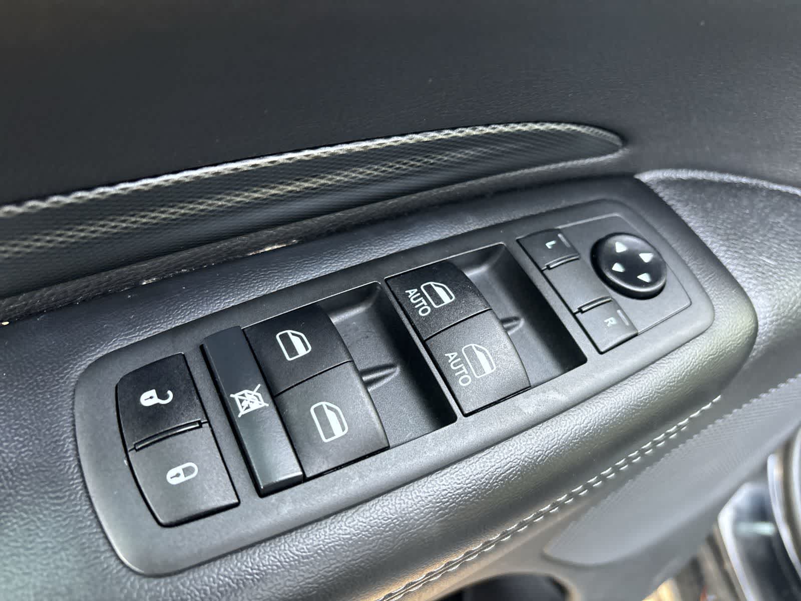 Thumbnail: 2021 Dodge Durango - 9