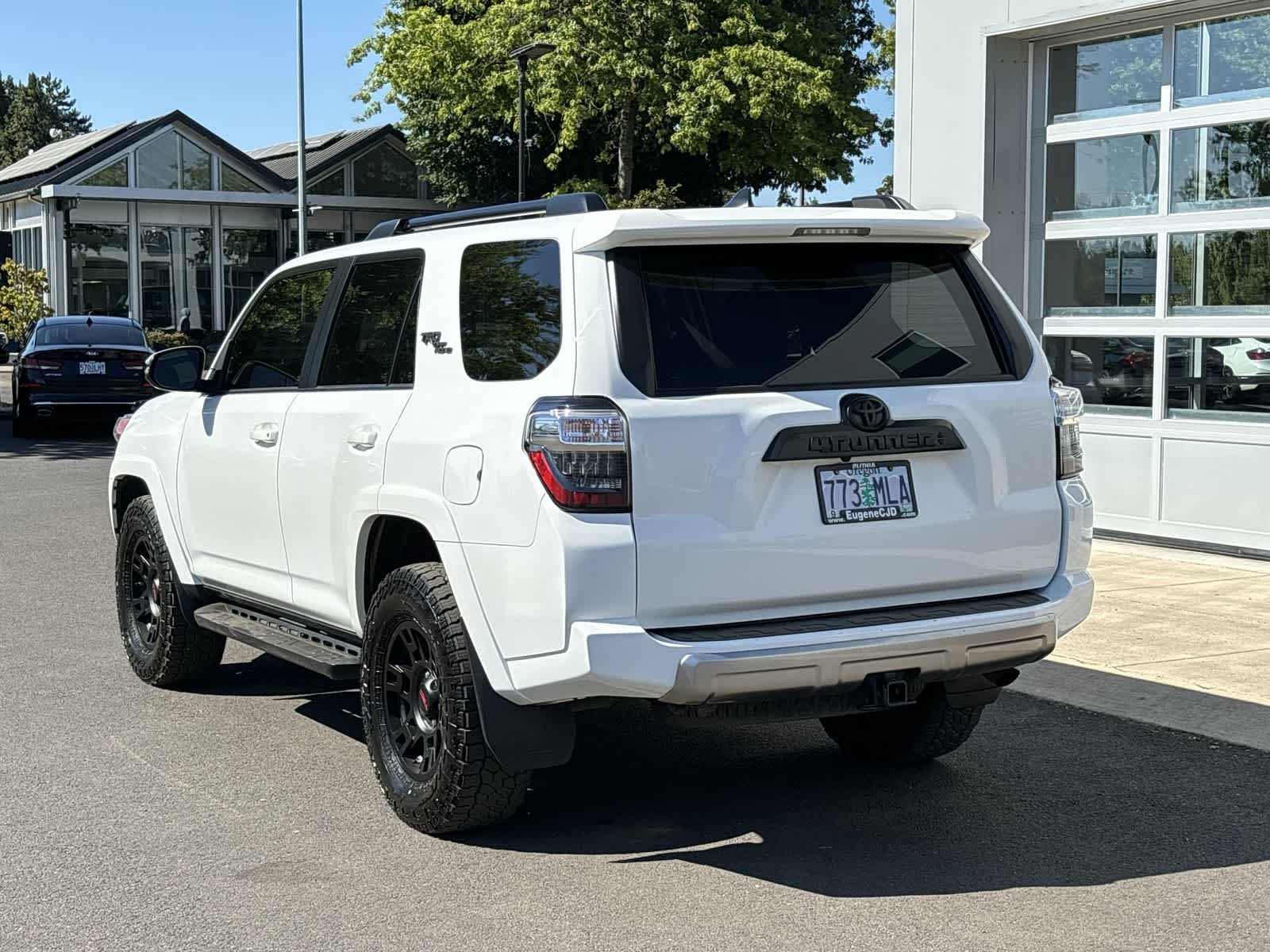 2020 Toyota 4Runner TRD Premium photo 3