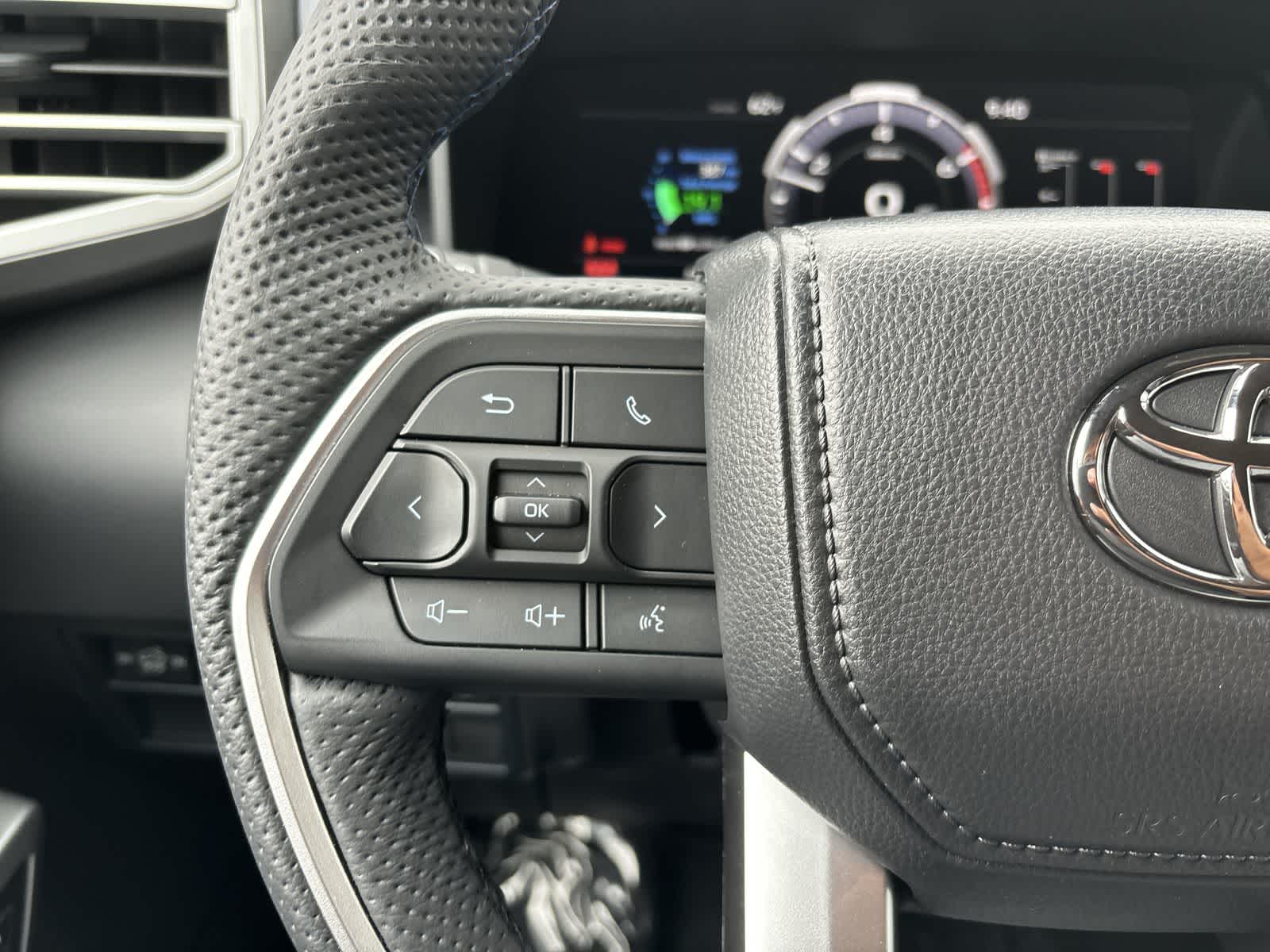 Thumbnail: 2025 Toyota Tundra - 12