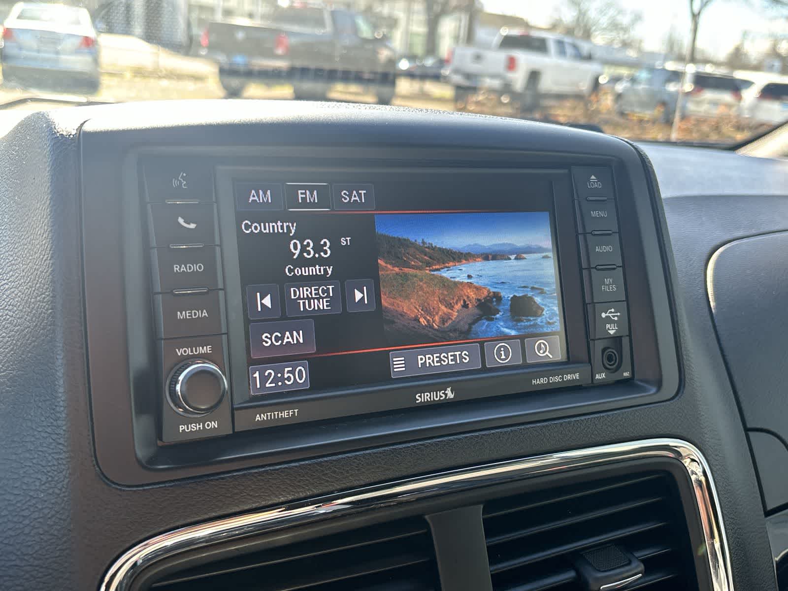 Thumbnail: 2019 Dodge Grand Caravan - 19