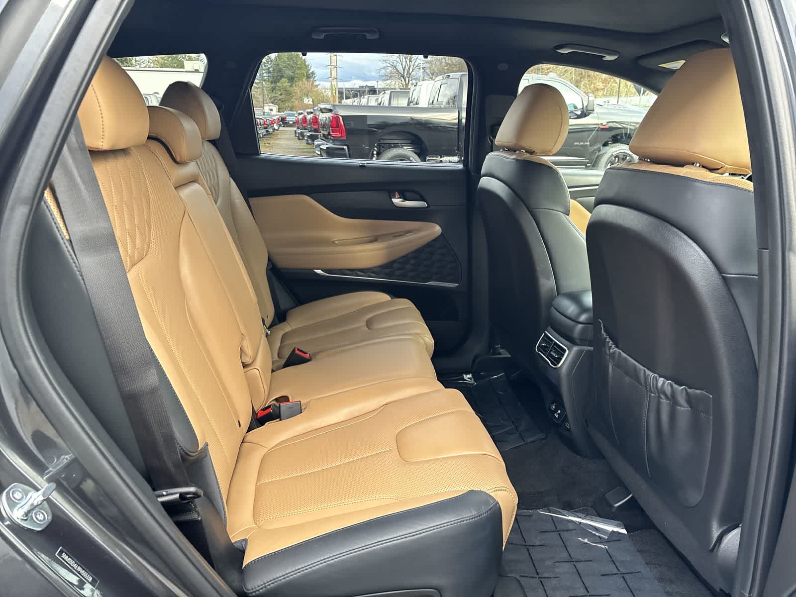 Thumbnail: 2023 Hyundai Santa Fe - 6