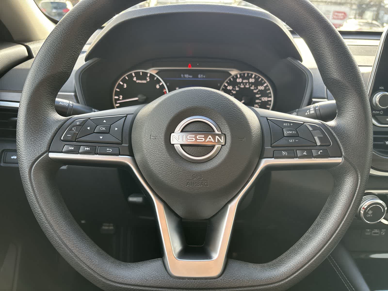 Thumbnail: 2023 Nissan Altima - 11