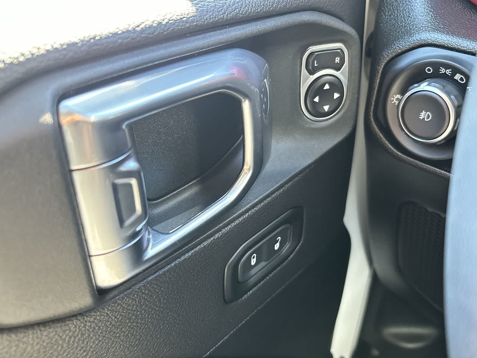 Thumbnail: 2023 Jeep Wrangler - 27