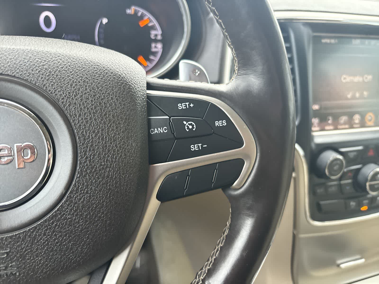 Thumbnail: 2014 Jeep Grand Cherokee - 12