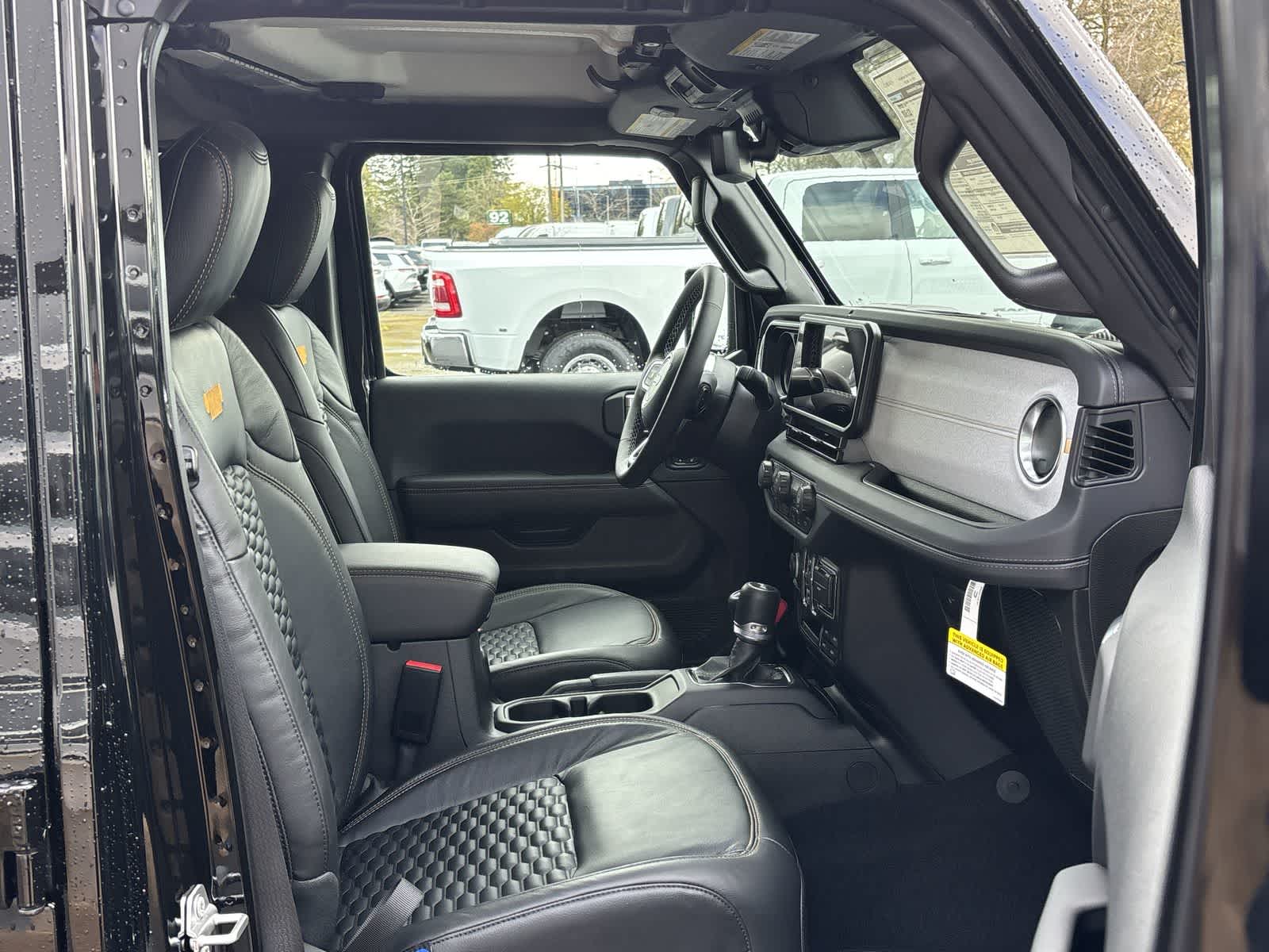 Thumbnail: 2025 Jeep Wrangler - 12