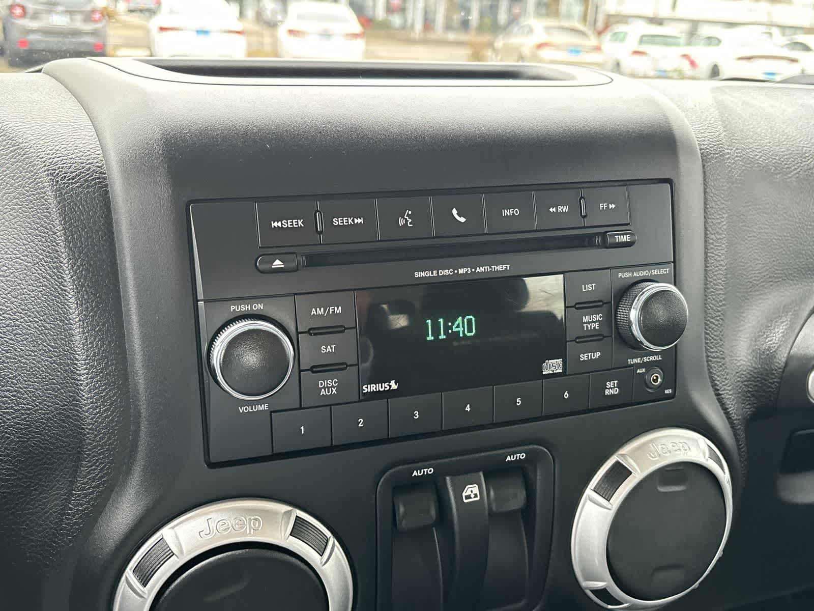 Thumbnail: 2015 Jeep Wrangler - 17