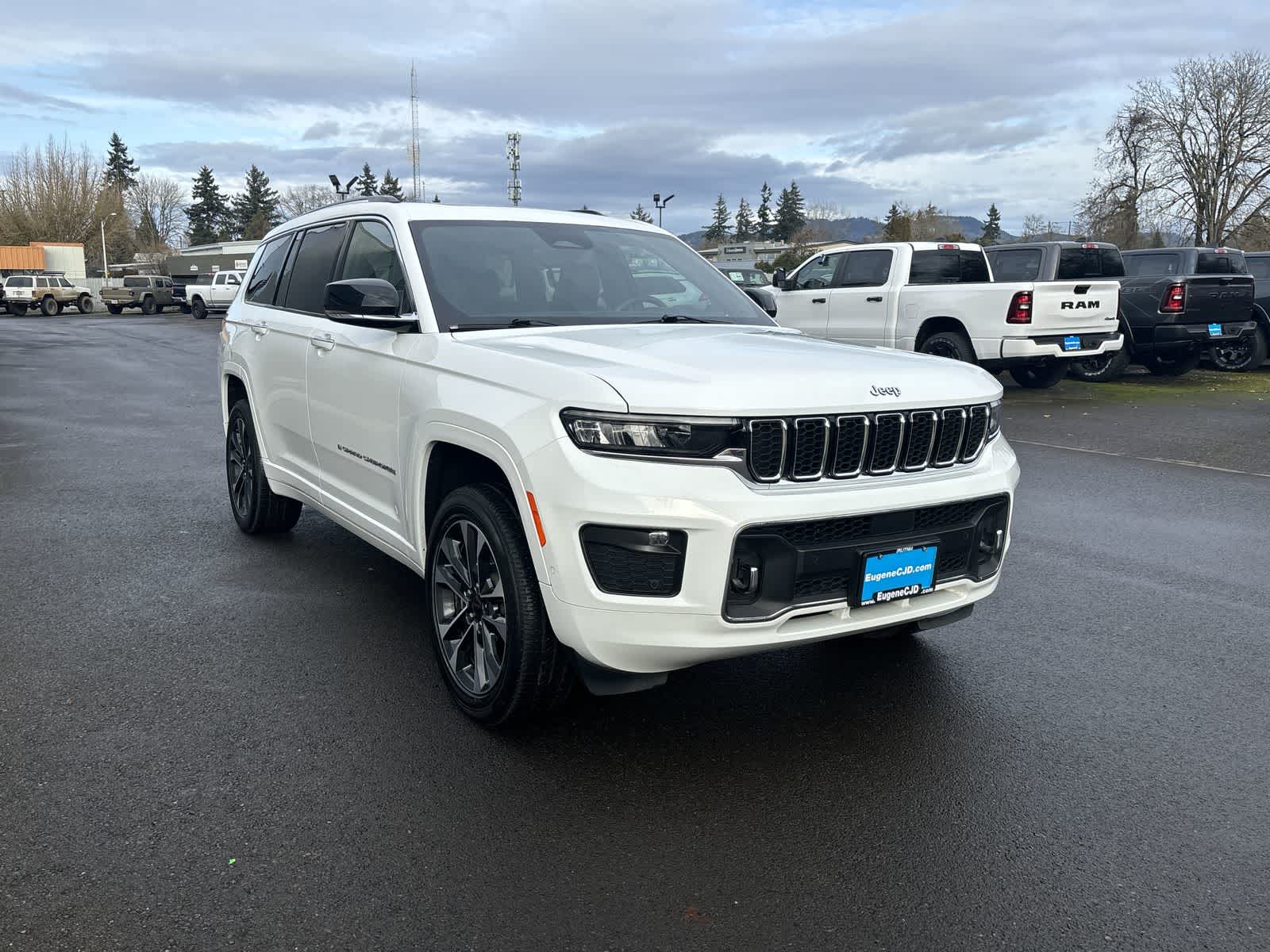 Thumbnail: 2023 Jeep Grand Cherokee - 7