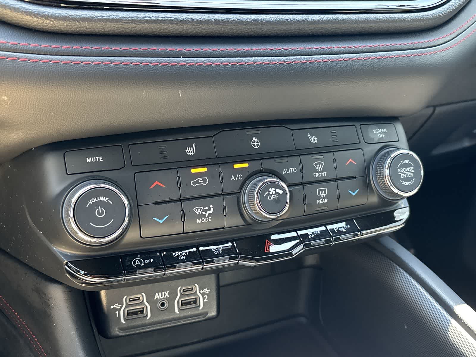 Thumbnail: 2025 Dodge Durango - 24