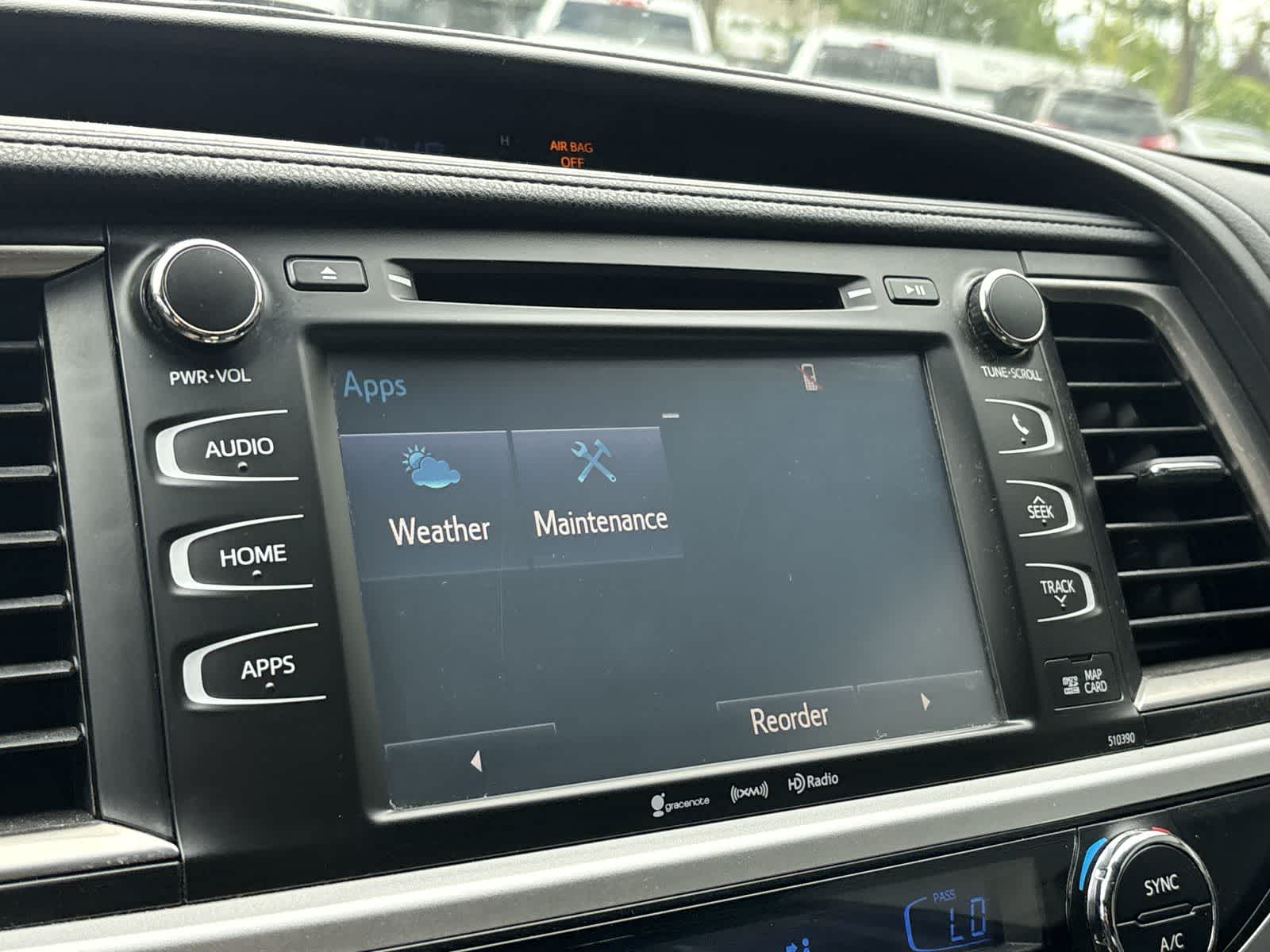 Thumbnail: 2019 Toyota Highlander - 18