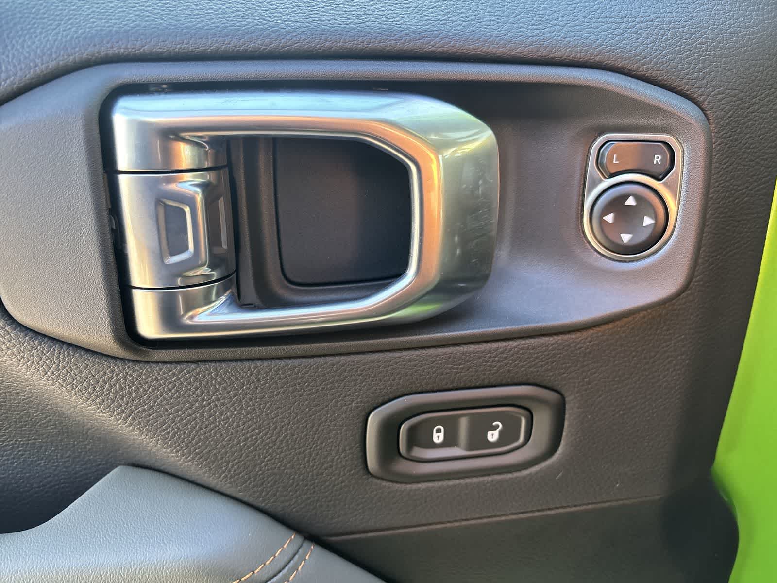 Thumbnail: 2026 Jeep Gladiator - 10