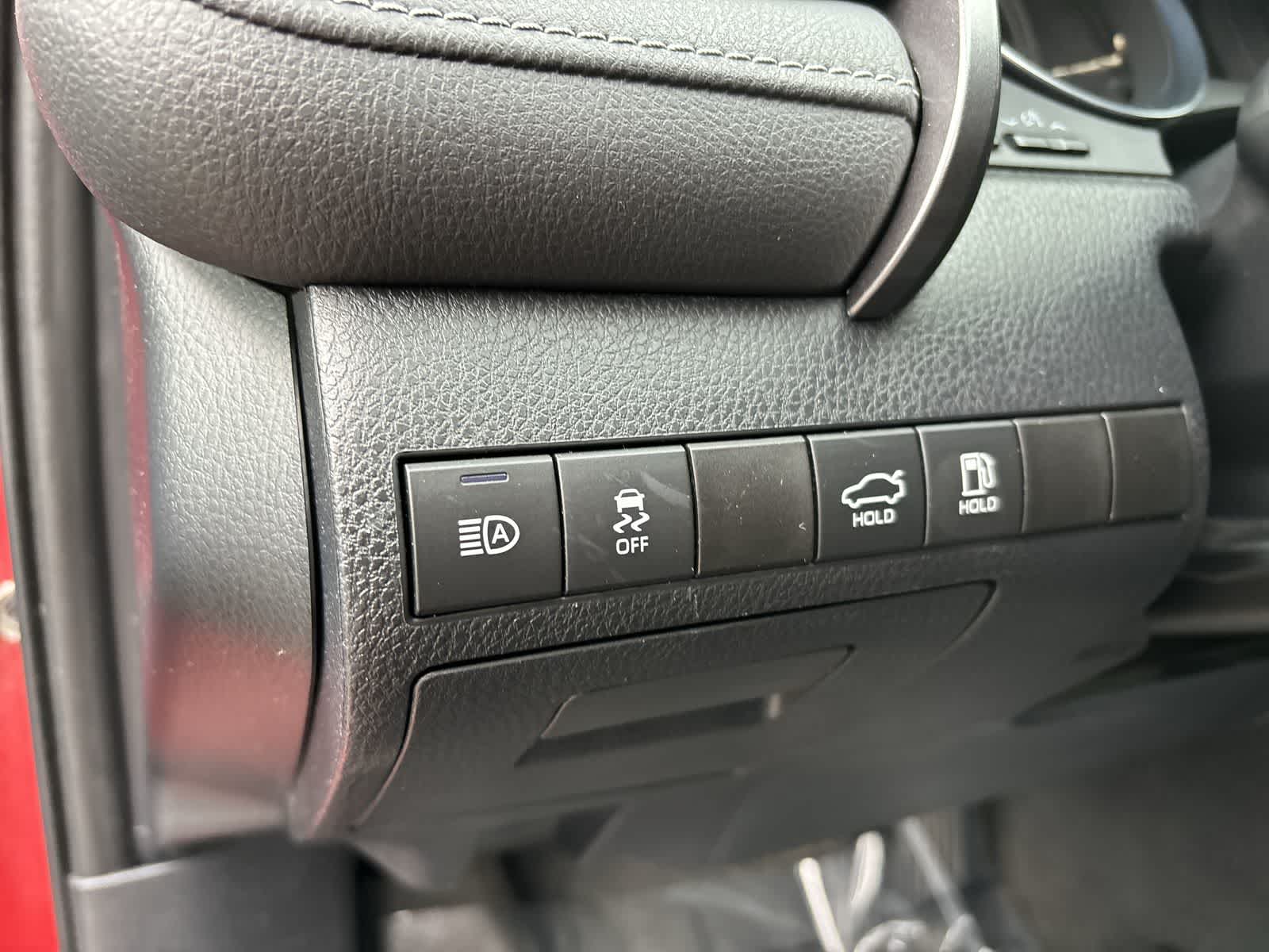 Thumbnail: 2020 Toyota Camry - 11