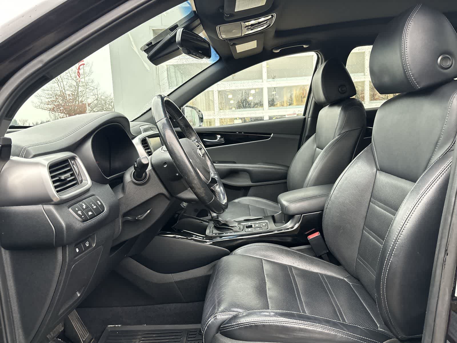 Thumbnail: 2020 Kia Sorento - 7