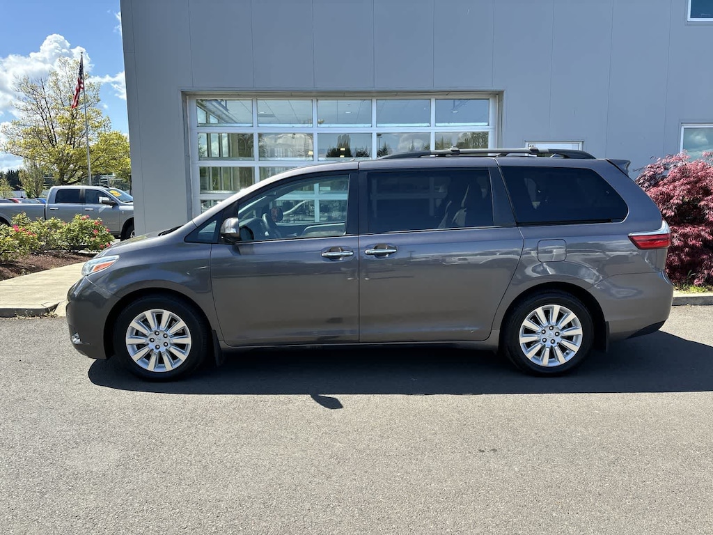 Used 2015 Toyota Sienna Limited Van
