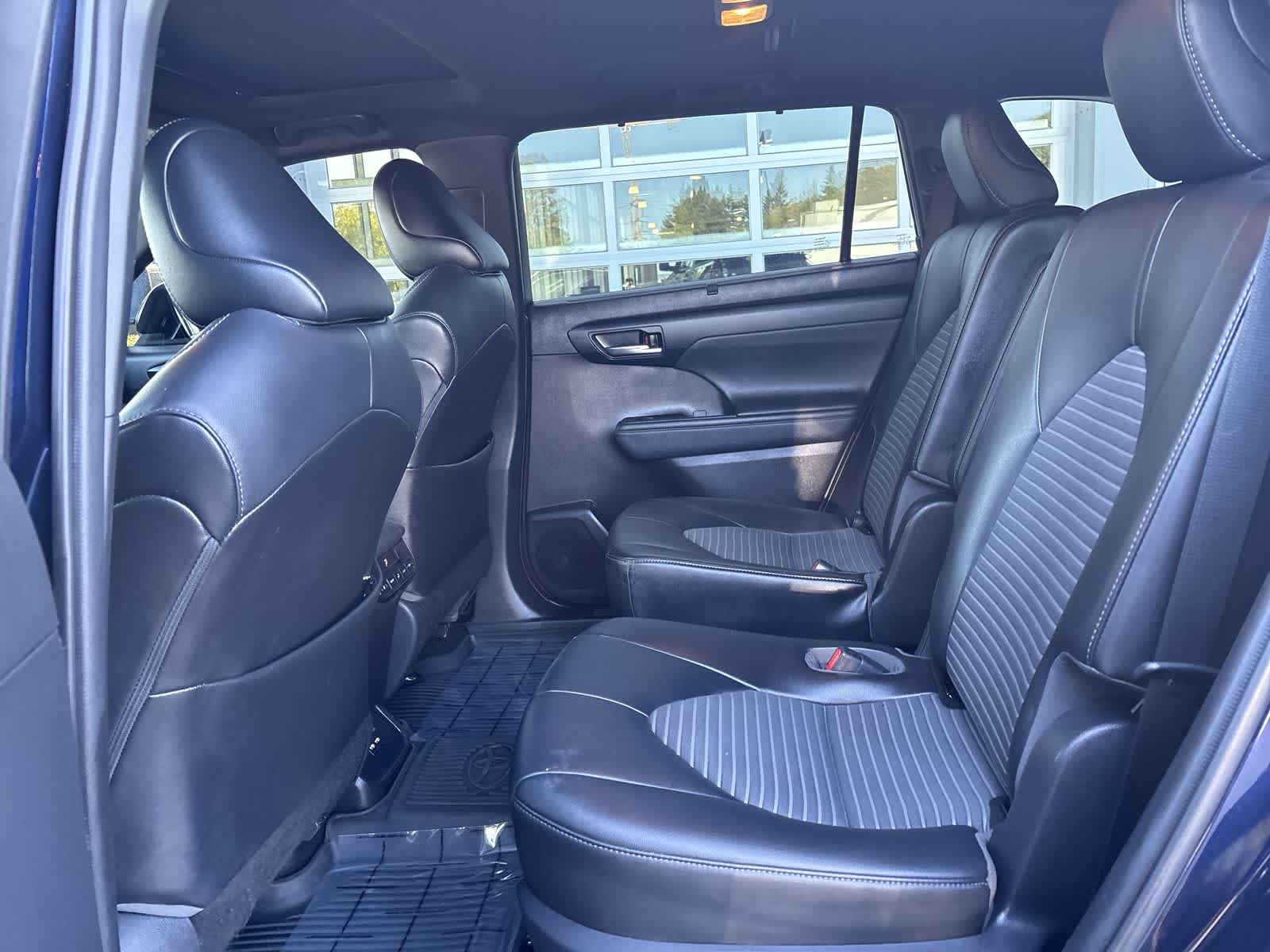 Thumbnail: 2021 Toyota Highlander - 5