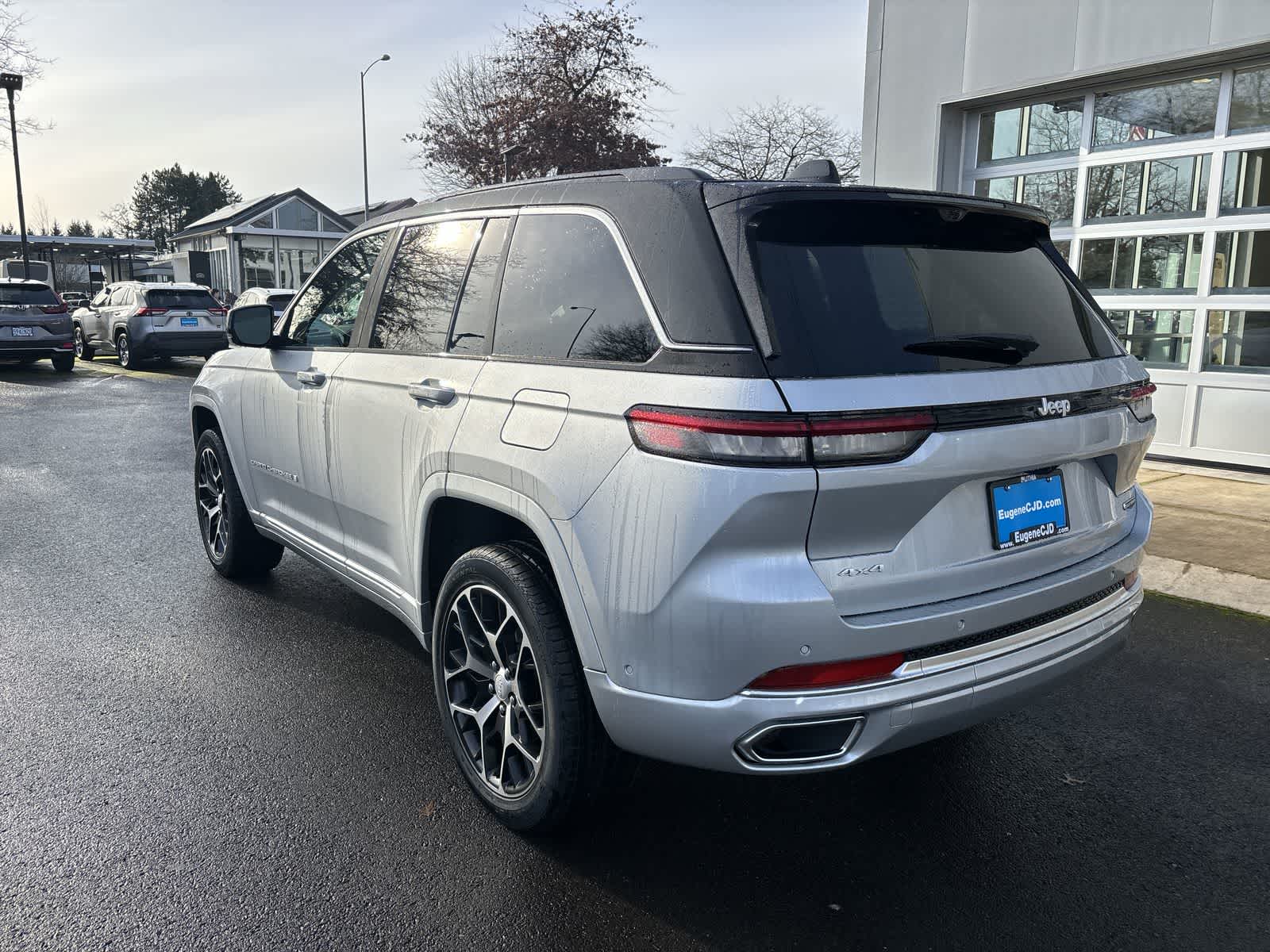 Thumbnail: 2025 Jeep Grand Cherokee - 3