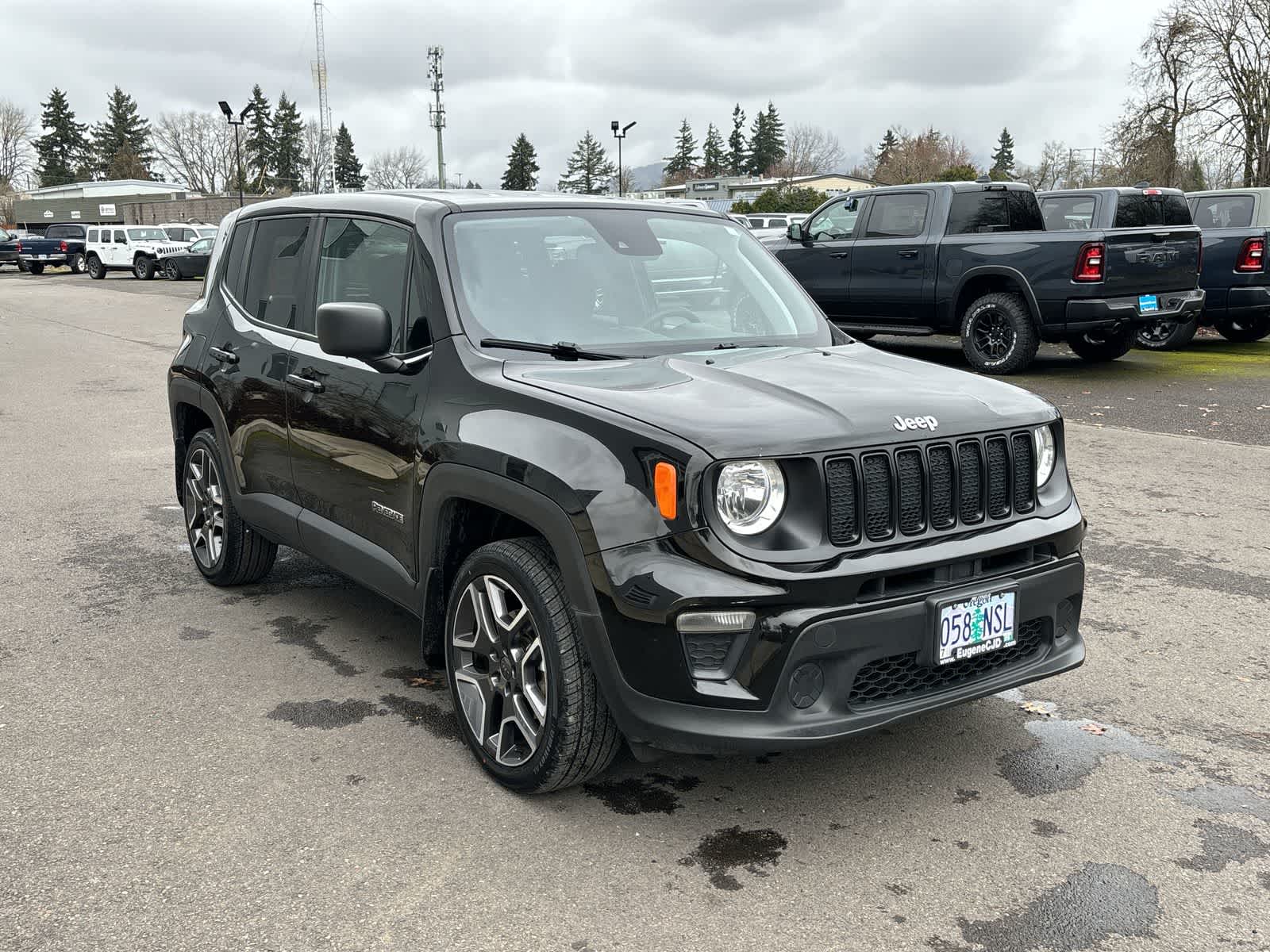 Thumbnail: 2021 Jeep Renegade - 7