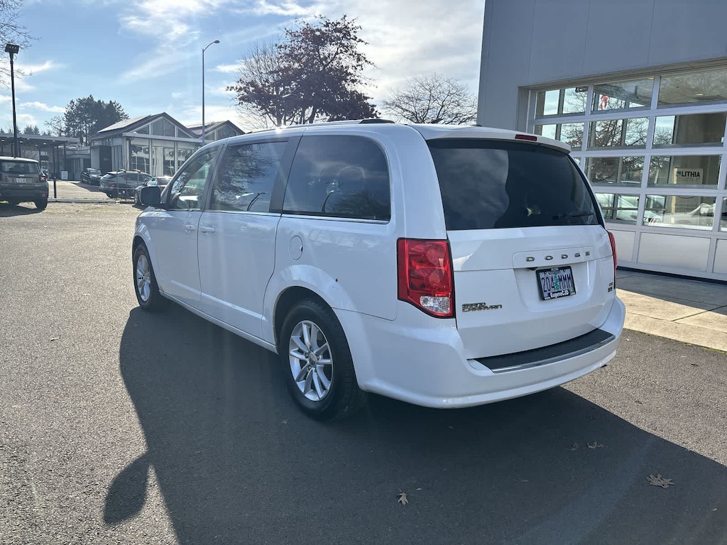 Used 2019 Dodge Grand Caravan SXT Van Passenger Van