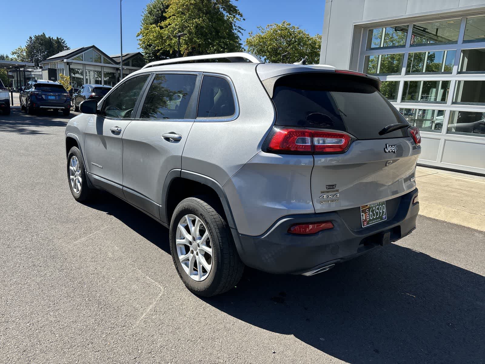 Thumbnail: 2015 Jeep Cherokee - 3
