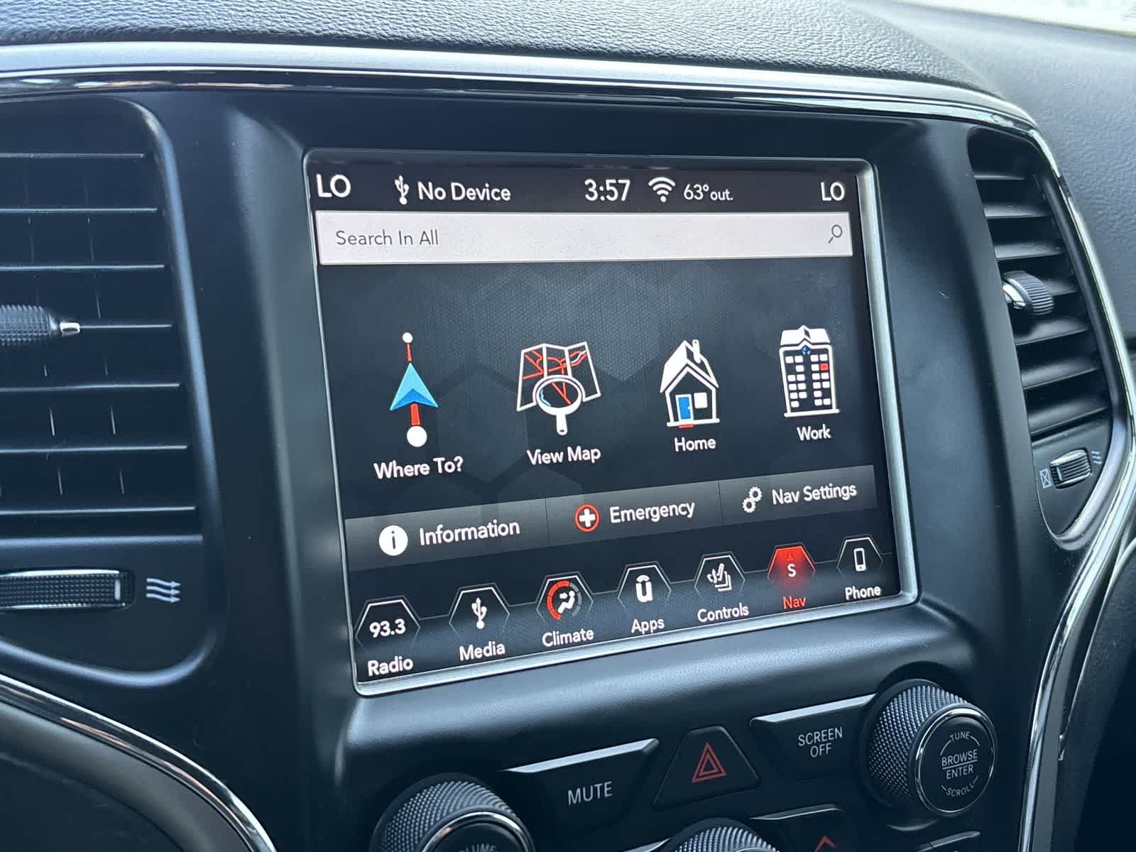 Thumbnail: 2018 Jeep Grand Cherokee - 22