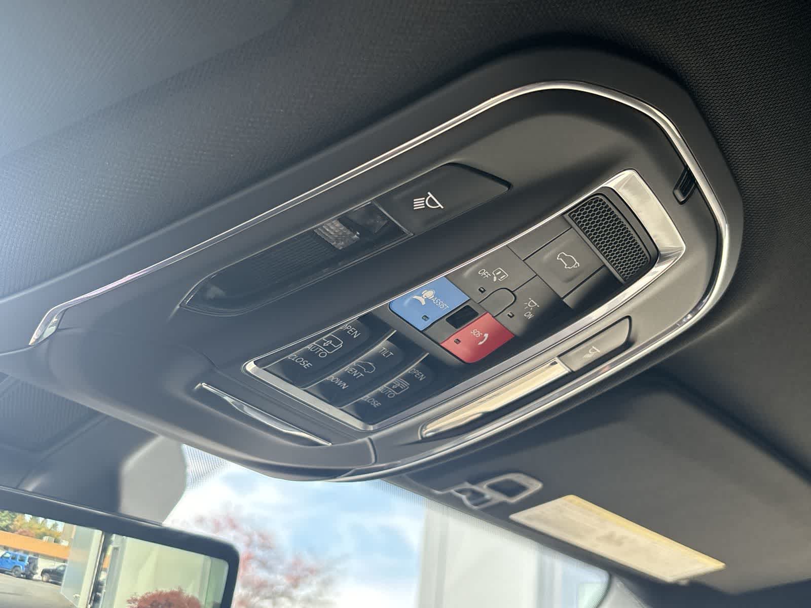 Thumbnail: 2025 Jeep Grand Cherokee - 30