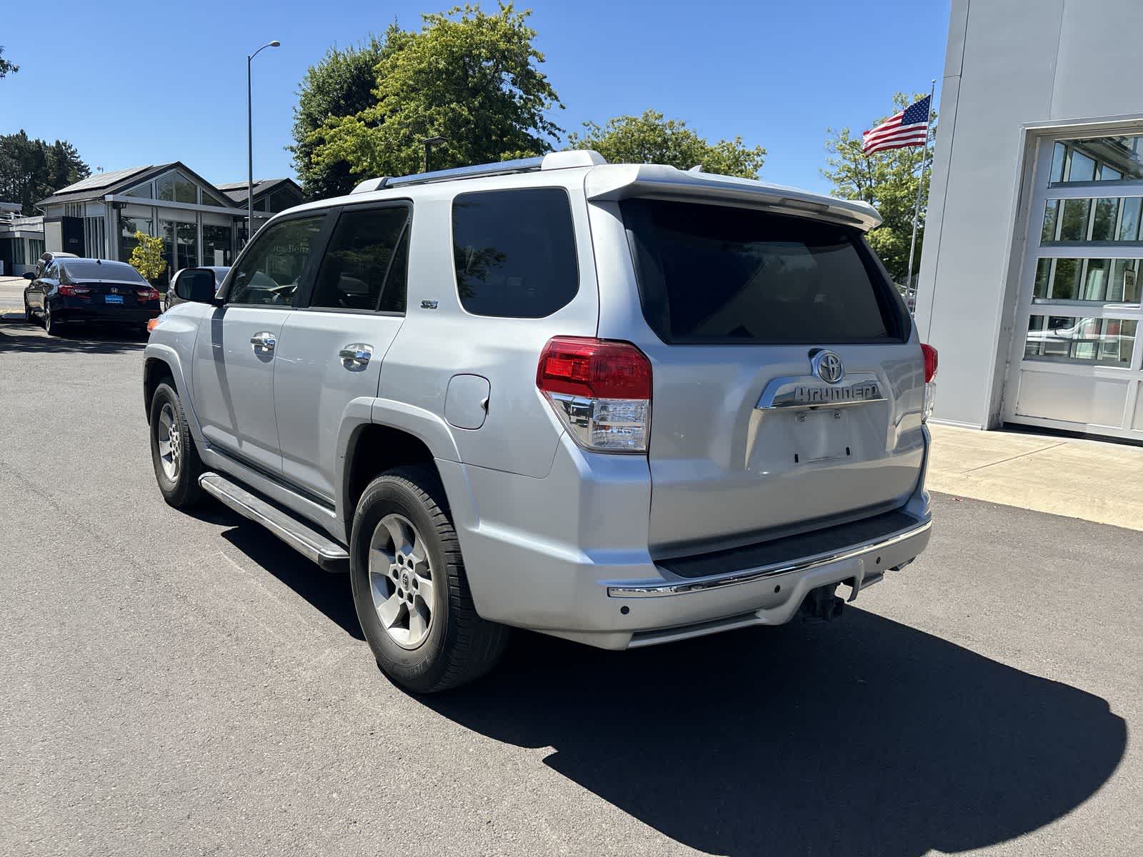 Thumbnail: 2012 Toyota 4Runner - 3
