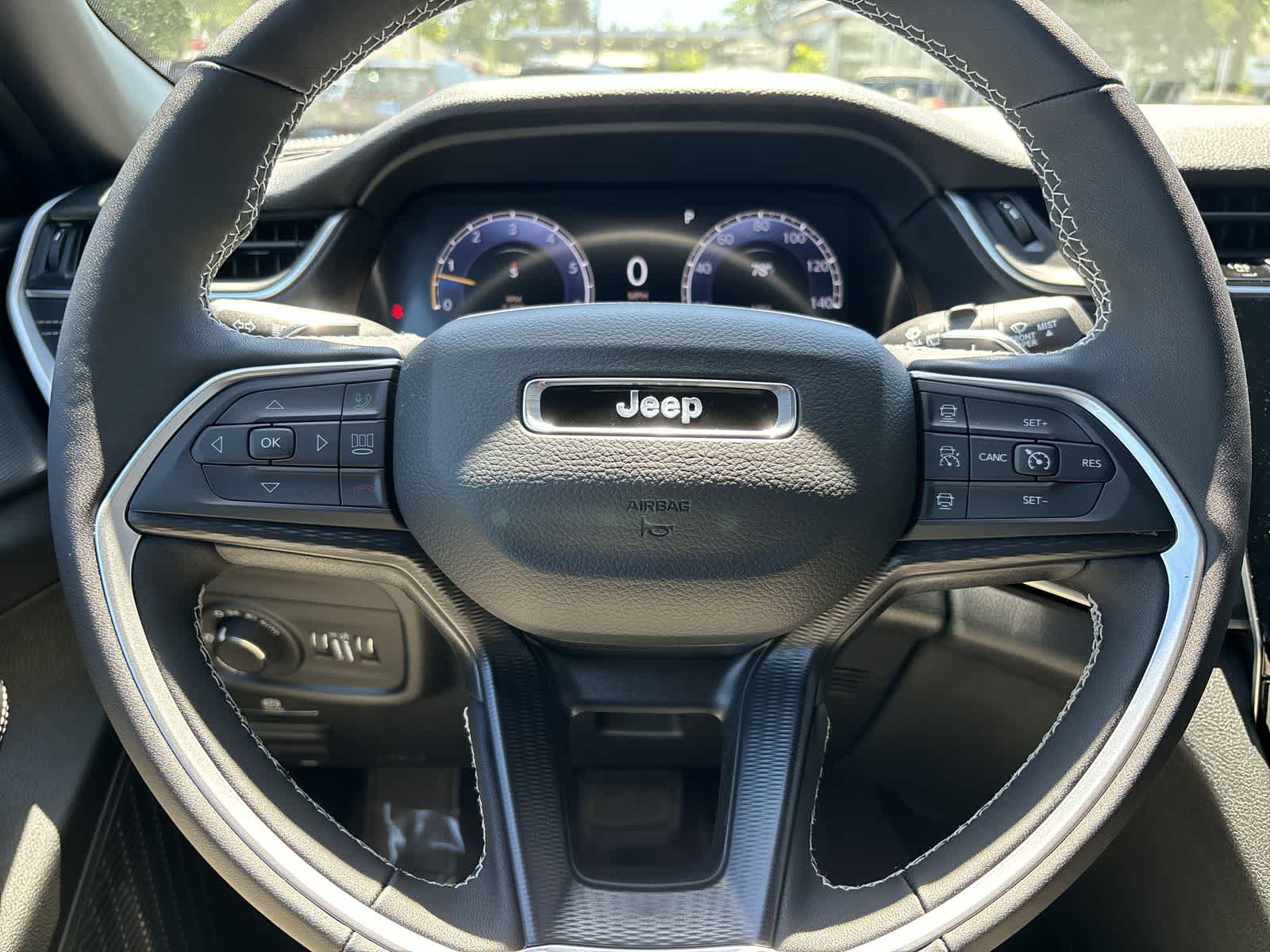 Thumbnail: 2025 Jeep Grand Cherokee L - 10