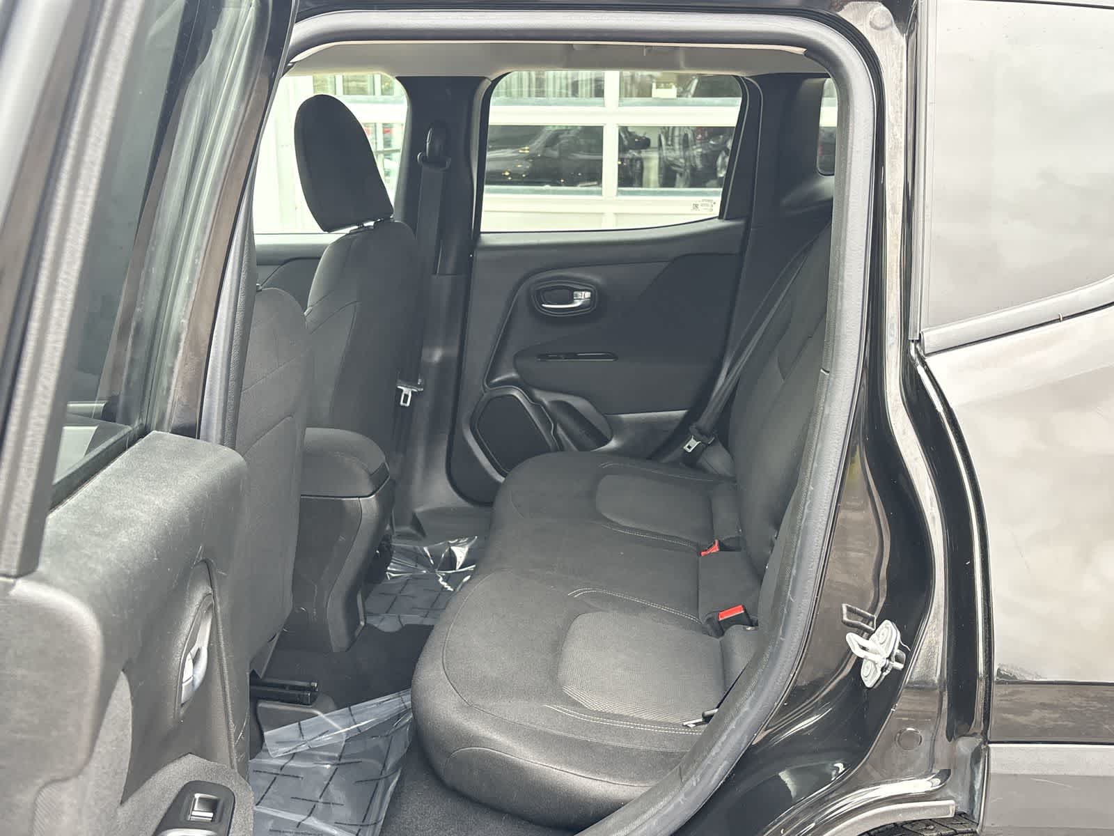 Thumbnail: 2021 Jeep Renegade - 11