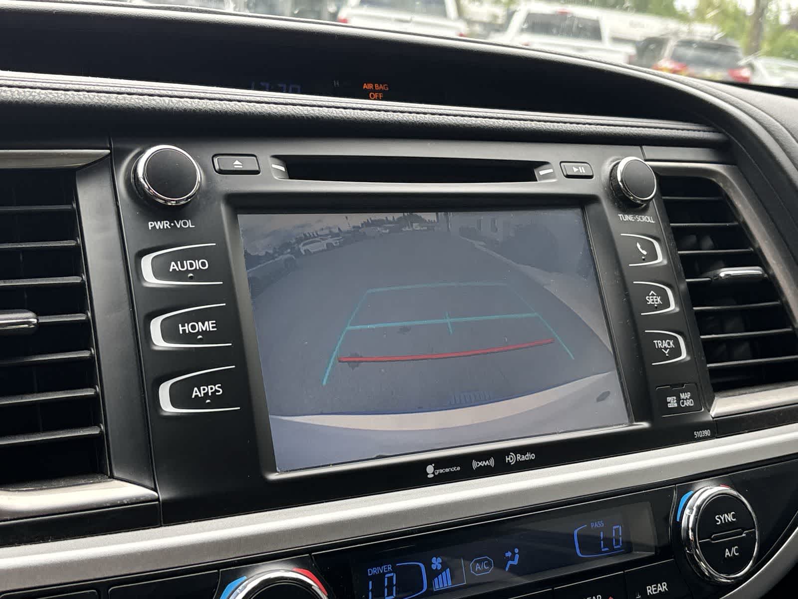 Thumbnail: 2019 Toyota Highlander - 20