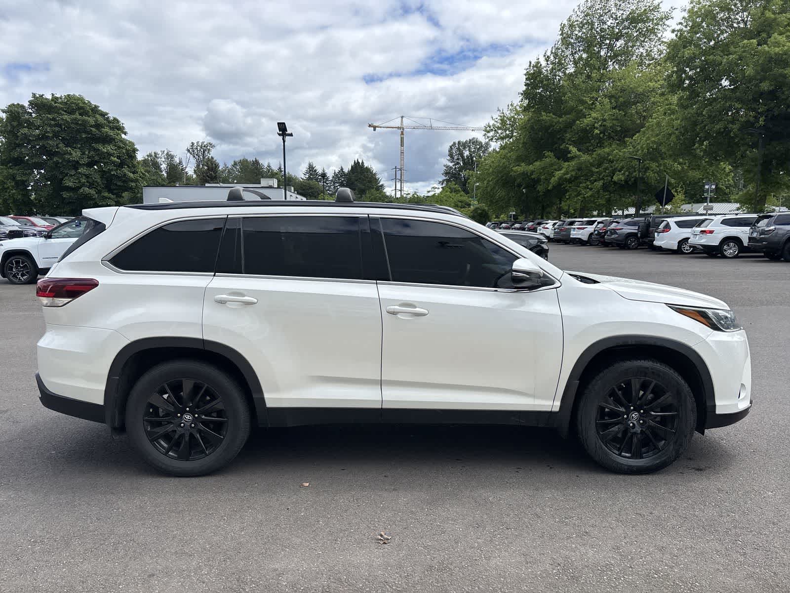 Thumbnail: 2019 Toyota Highlander - 5