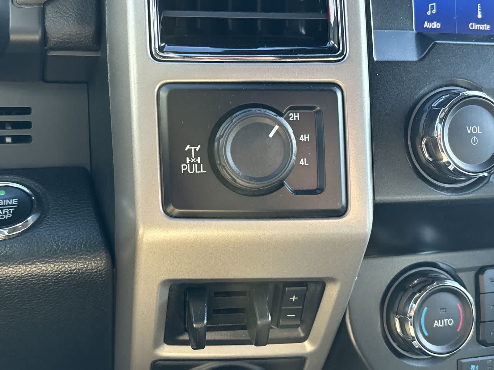 Thumbnail: 2020 Ford F-350 - 27