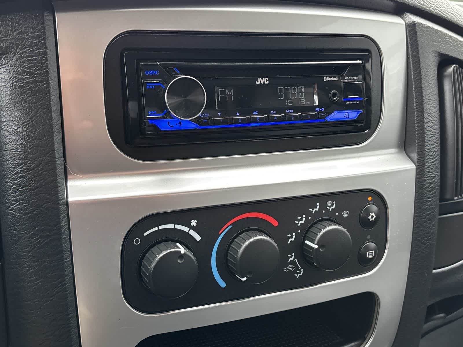 Thumbnail: 2004 Dodge Ram 2500 - 16