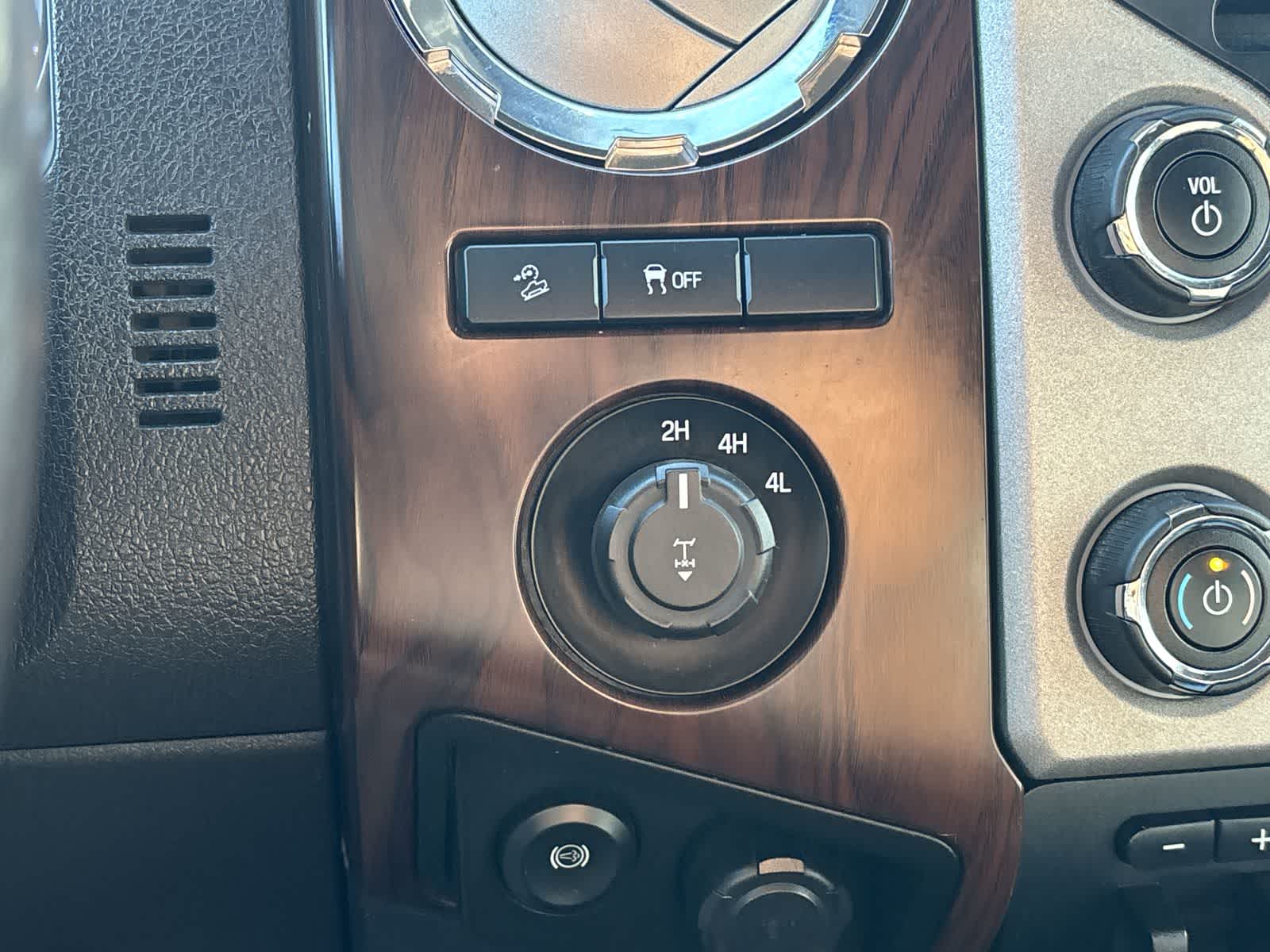 Thumbnail: 2016 Ford F-250 - 26