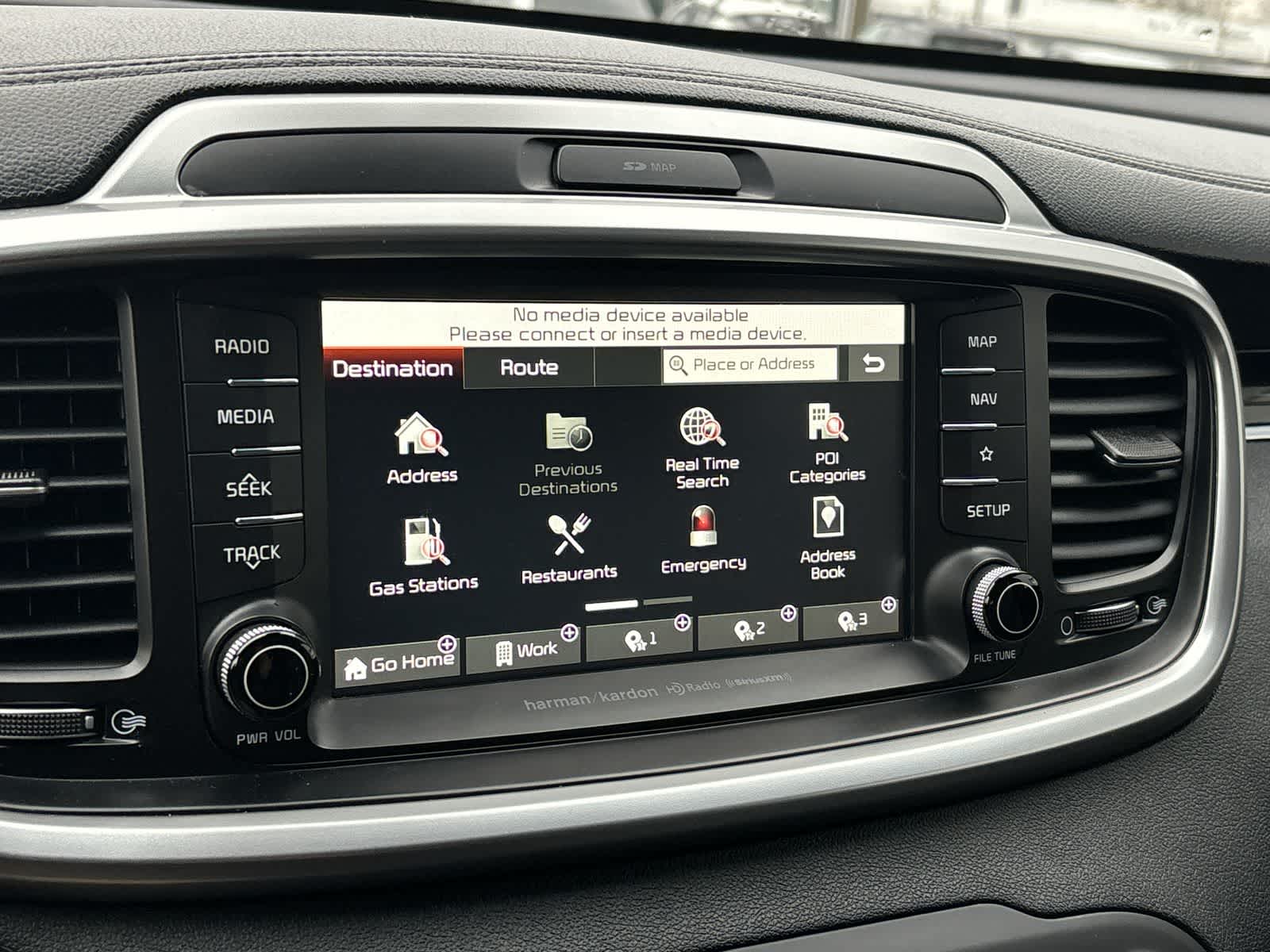 Thumbnail: 2020 Kia Sorento - 16