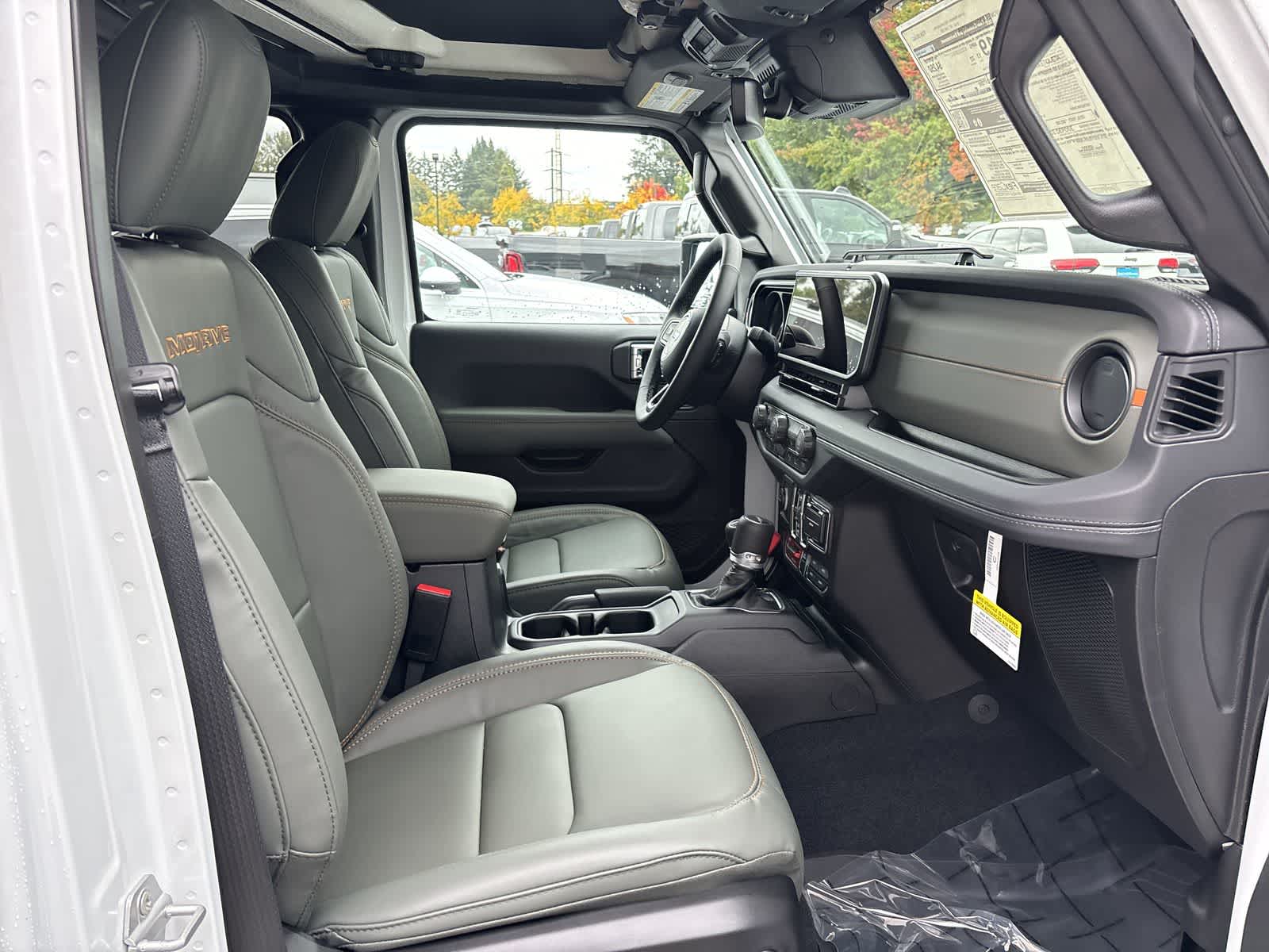 Thumbnail: 2025 Jeep Gladiator - 6