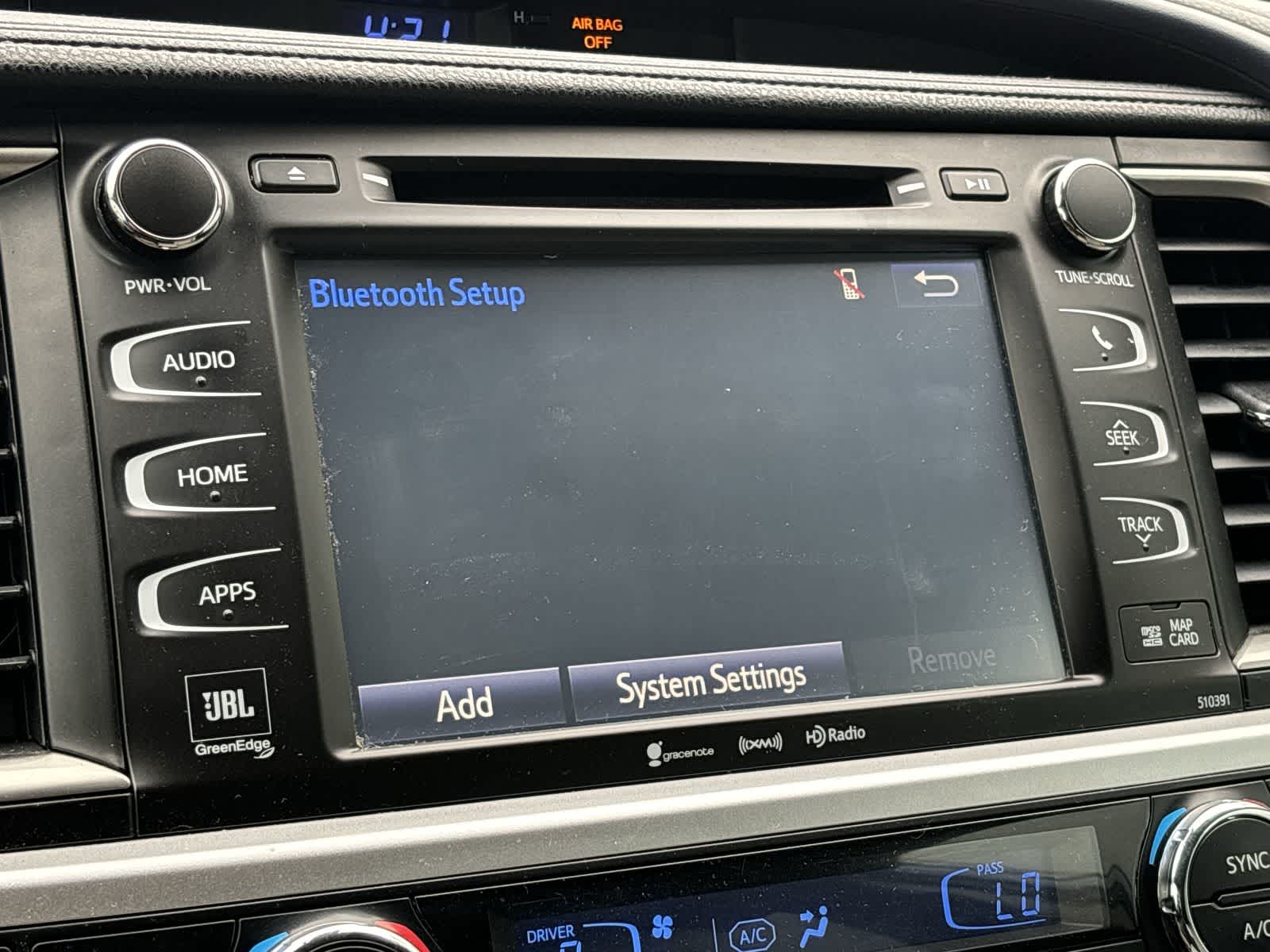 Thumbnail: 2019 Toyota Highlander - 15