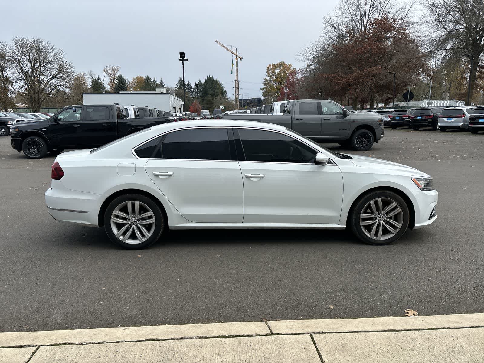 Thumbnail: 2018 Volkswagen Passat - 5