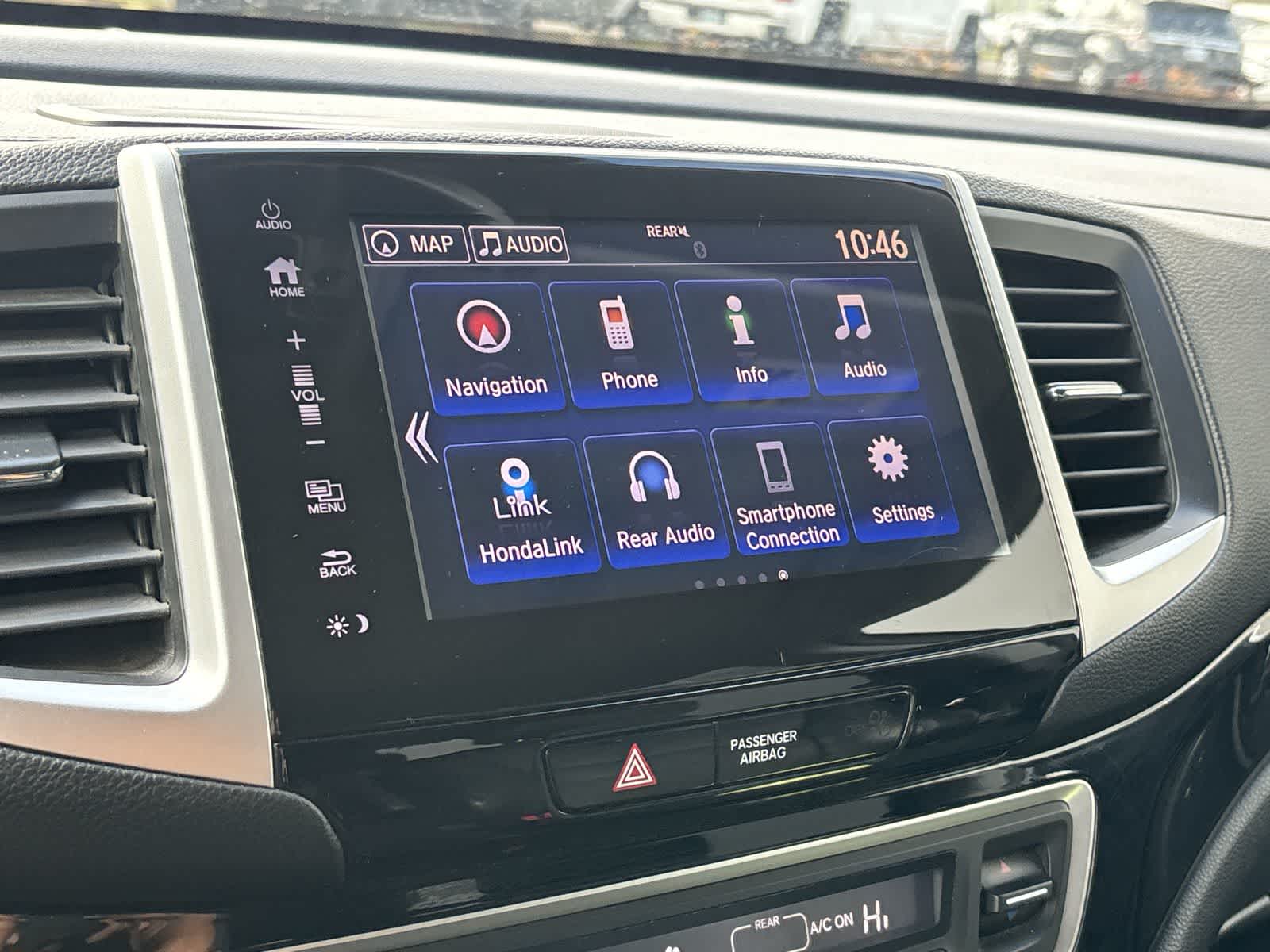 Thumbnail: 2017 Honda Pilot - 15