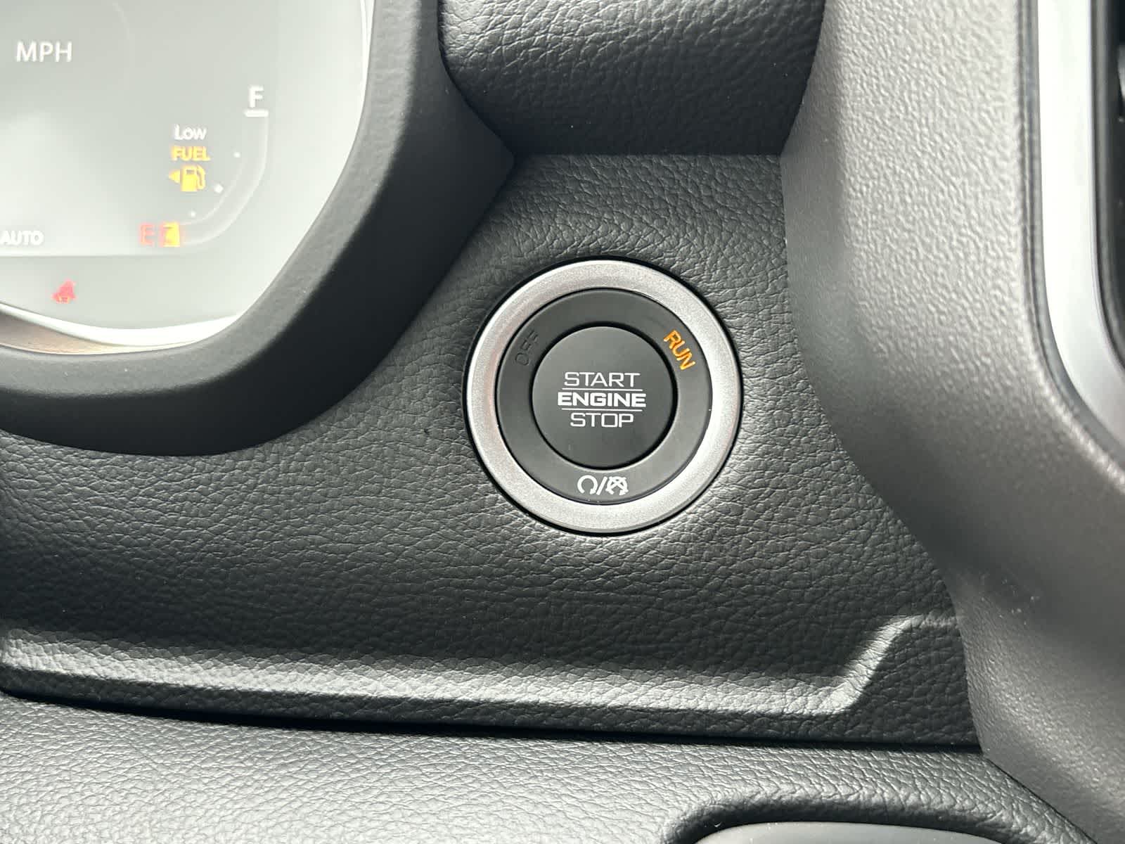 Thumbnail: 2026 RAM 1500 - 25