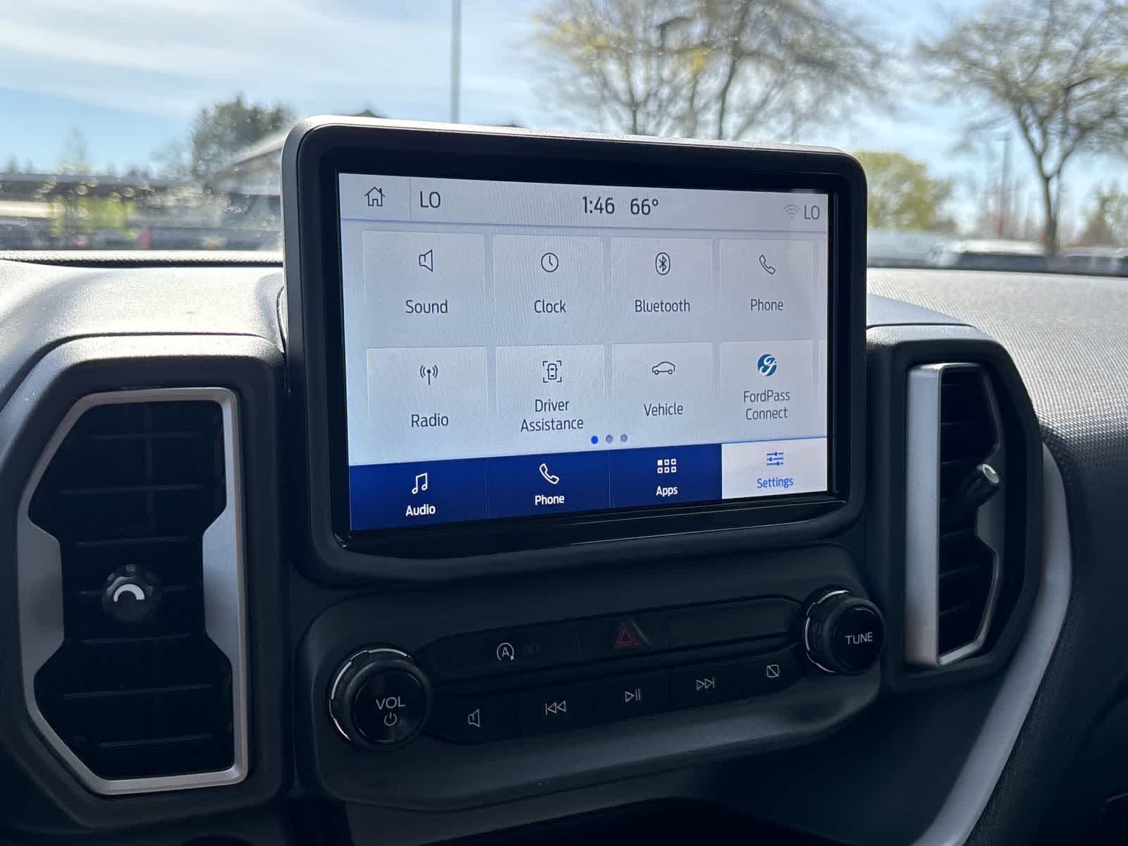 Thumbnail: 2022 Ford Bronco Sport - 19