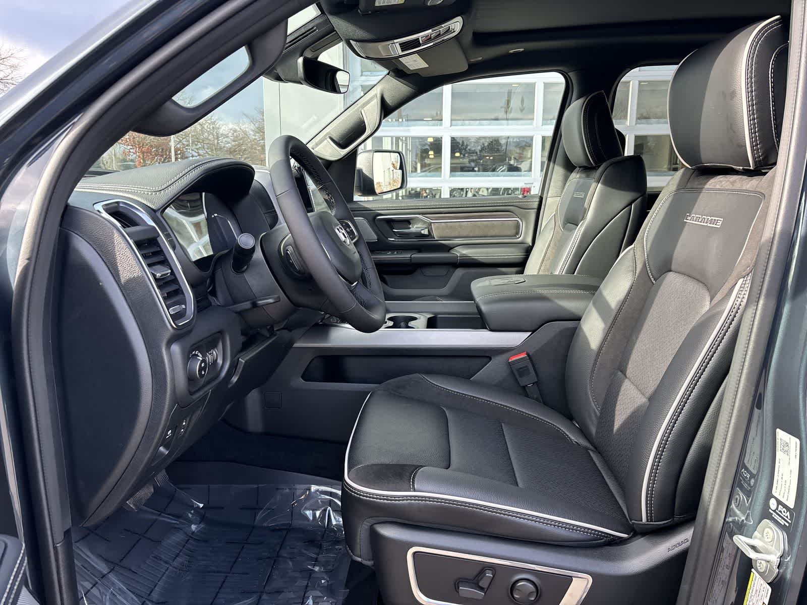 Thumbnail: 2026 RAM 1500 - 9