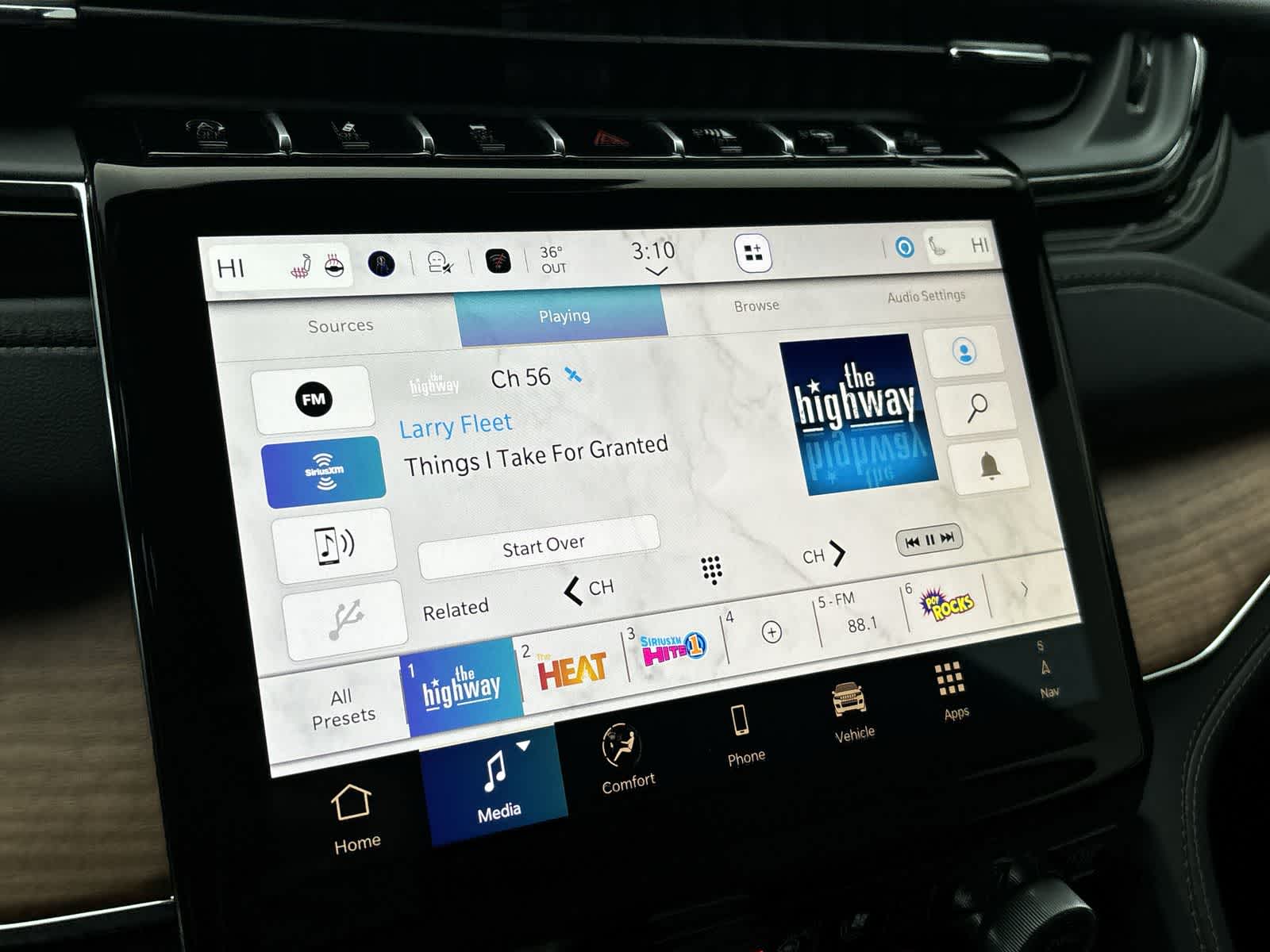 Thumbnail: 2025 Jeep Grand Cherokee - 19