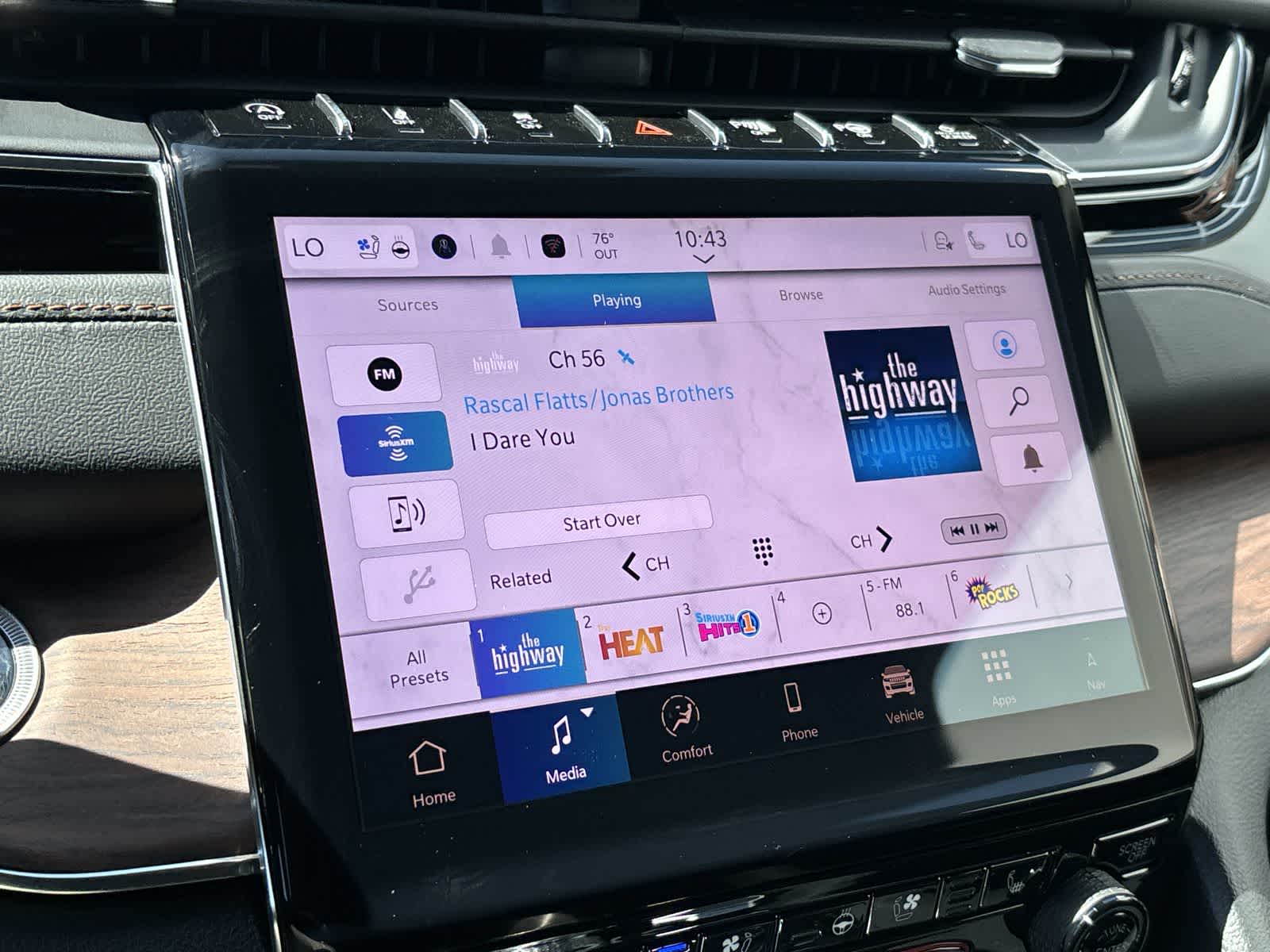 Thumbnail: 2025 Jeep Grand Cherokee L - 19