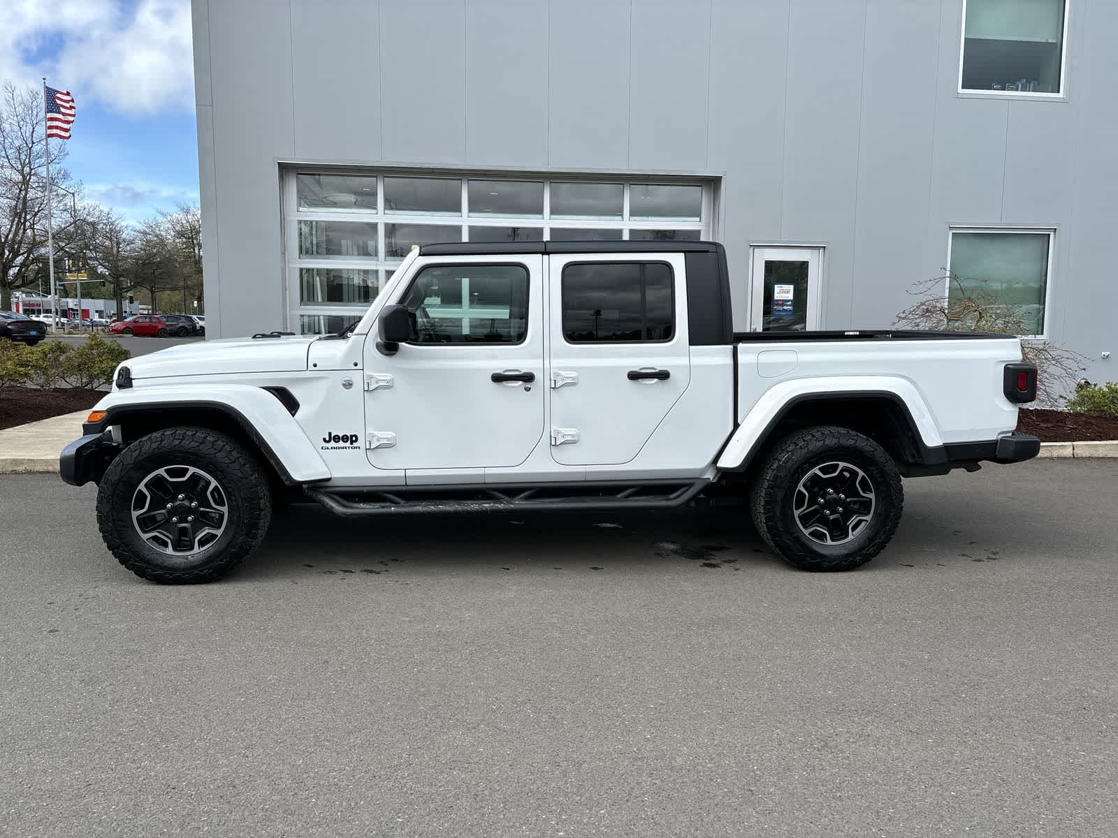 Thumbnail: 2020 Jeep Gladiator - 2