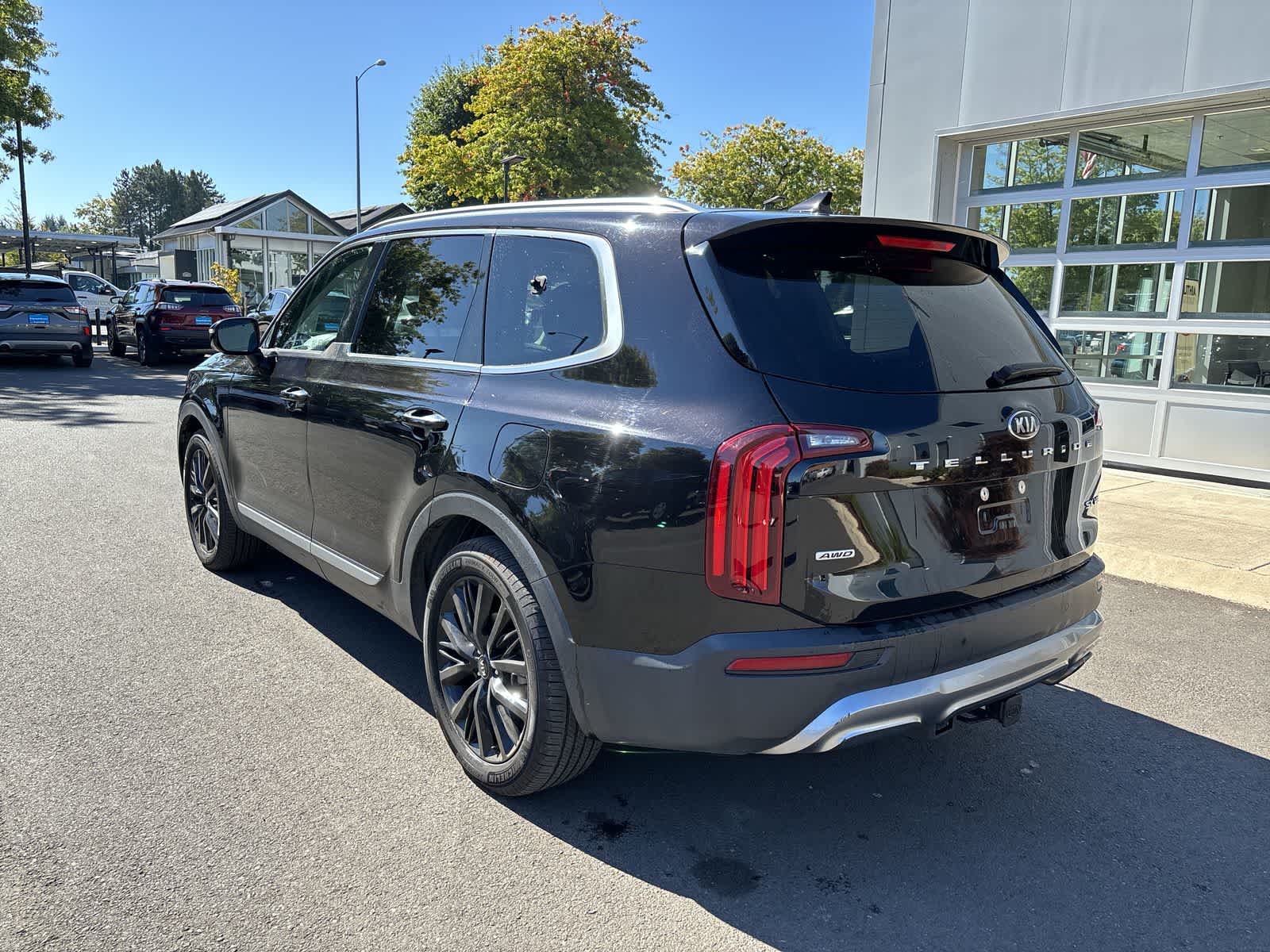 Thumbnail: 2020 Kia Telluride - 3