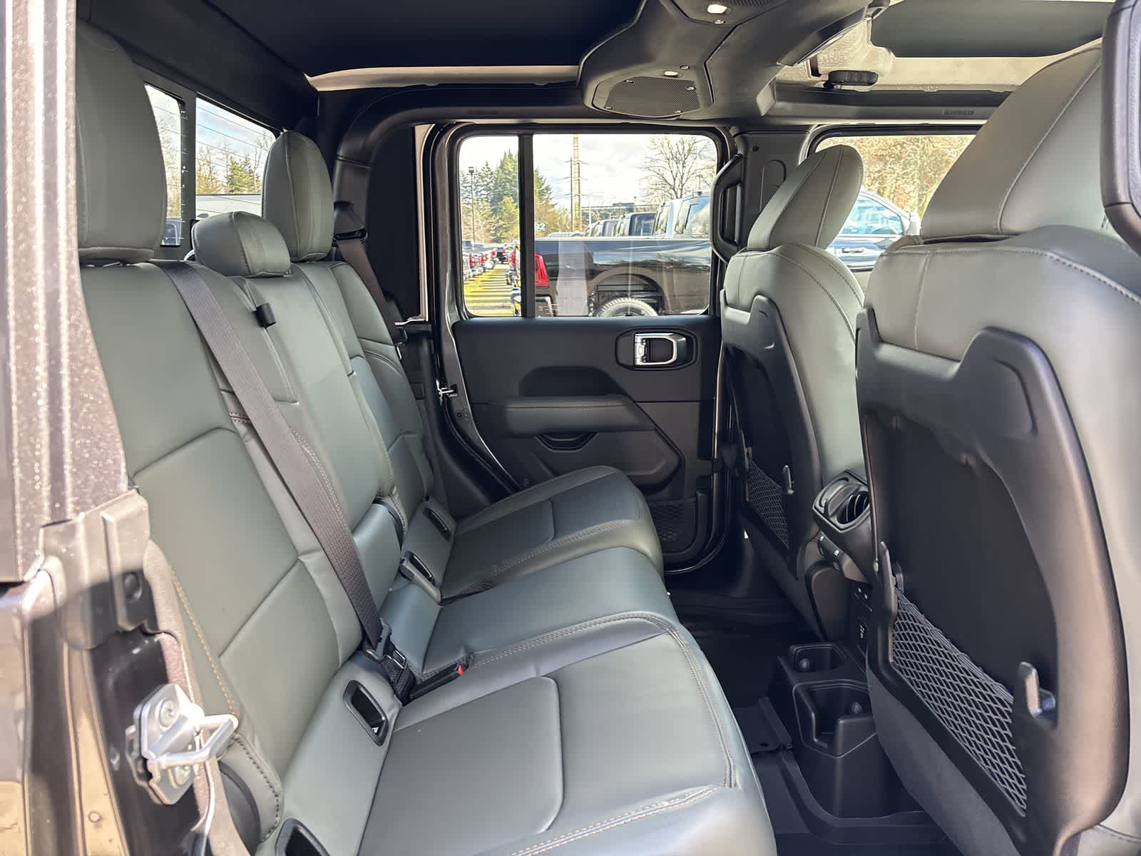 Thumbnail: 2026 Jeep Gladiator - 5