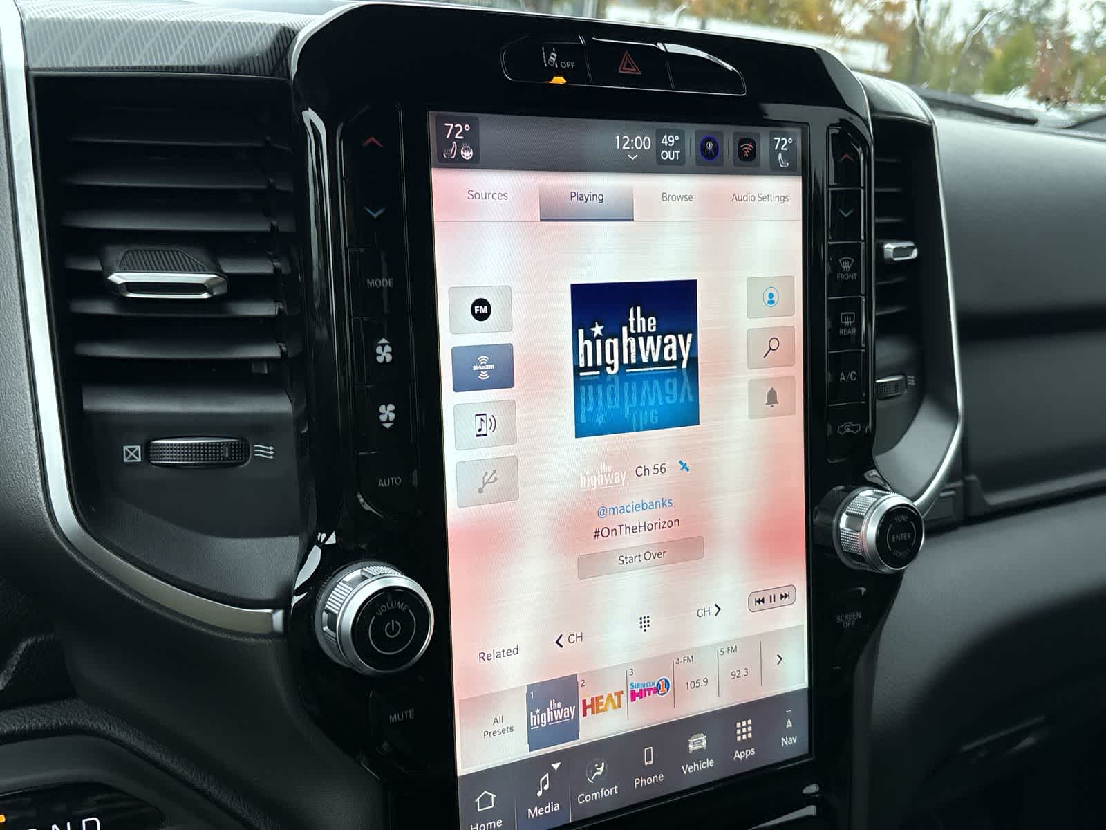 Thumbnail: 2026 RAM 1500 - 17