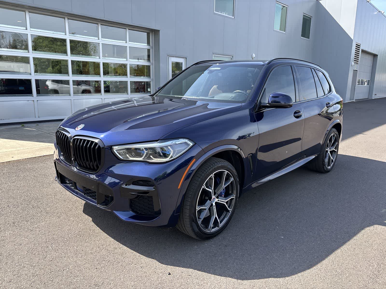 Thumbnail: 2022 BMW X5 - 1
