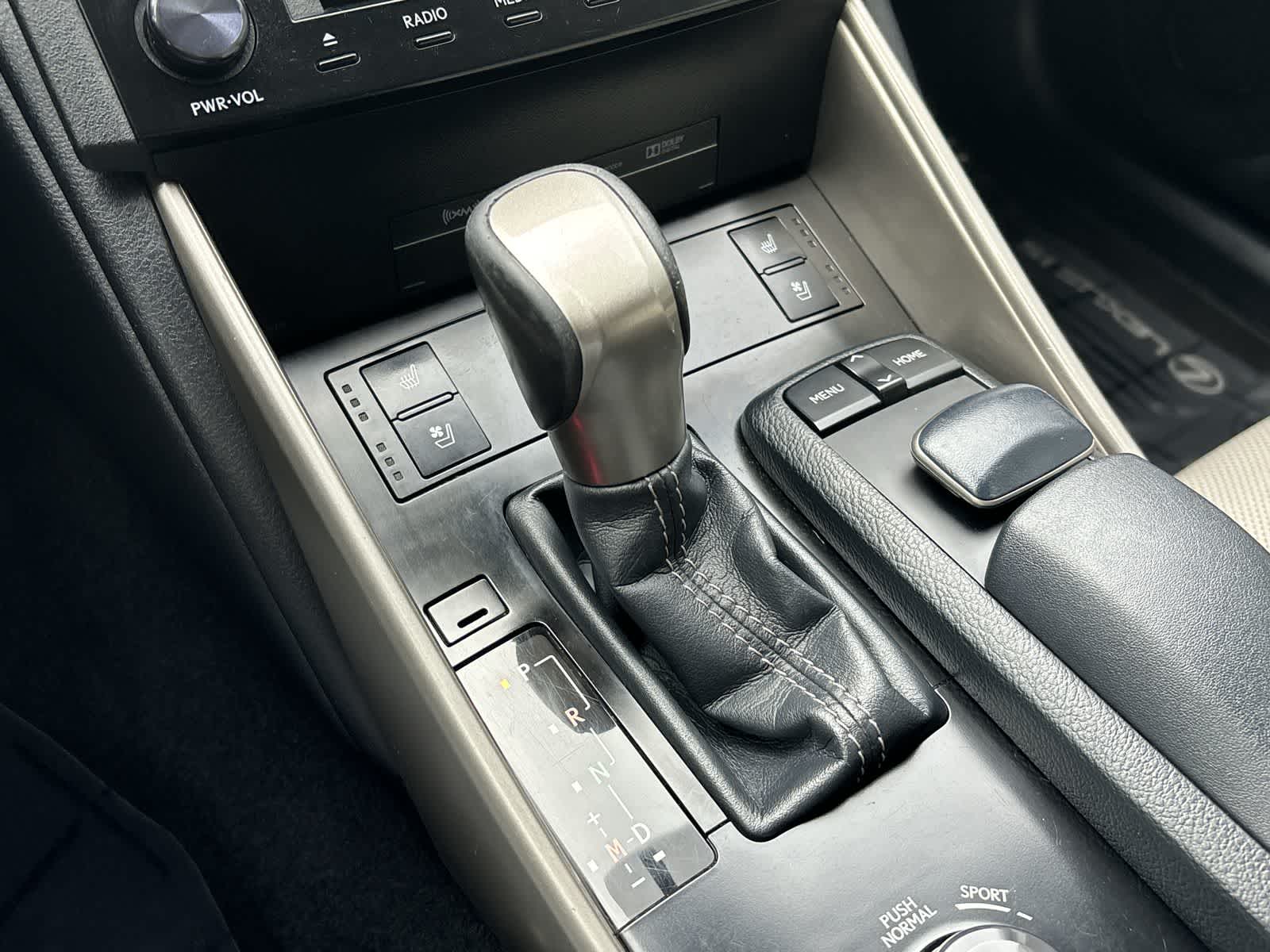 Thumbnail: 2014 Lexus IS - 24